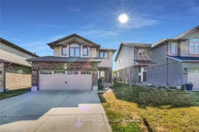 2062 Cherrywood Trail, London North, On N6h 0c8