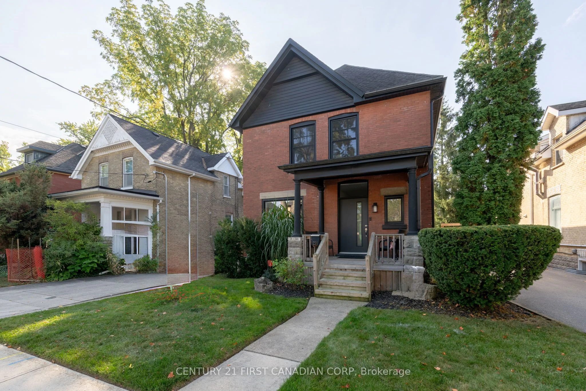 239 Tecumseh Avenue E, London South, ON N6C 1S7