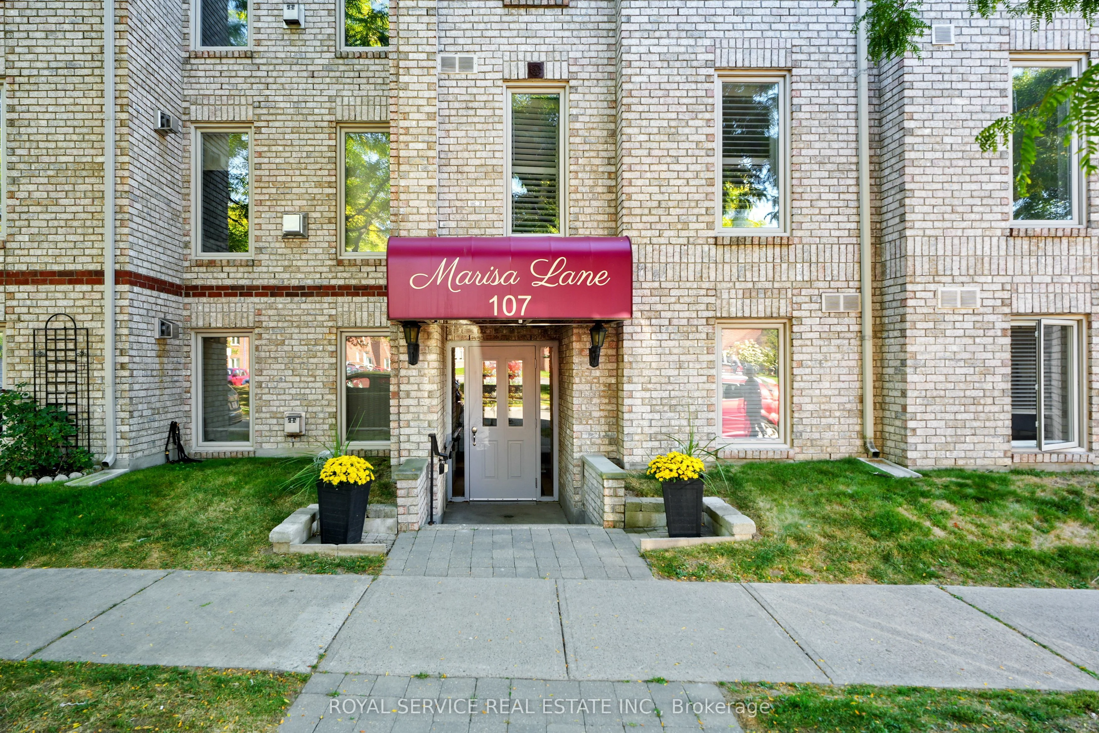 107 Marisa Lane 303, Cobourg, ON K9A 5N6