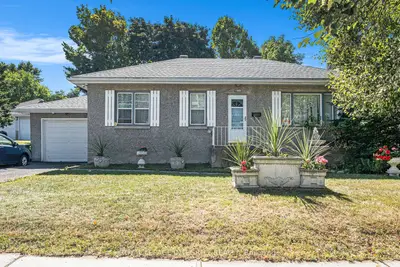 Detached in Alta Vista and Area
