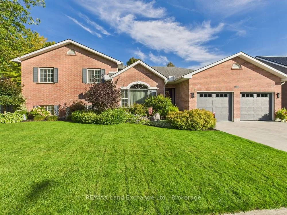 415 Macdougall Drive, Kincardine, ON N2Z 3A9