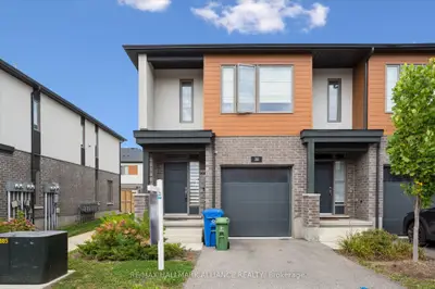 Condo Townhouse in Guelph