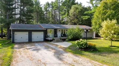 Detached in Hastings Highlands