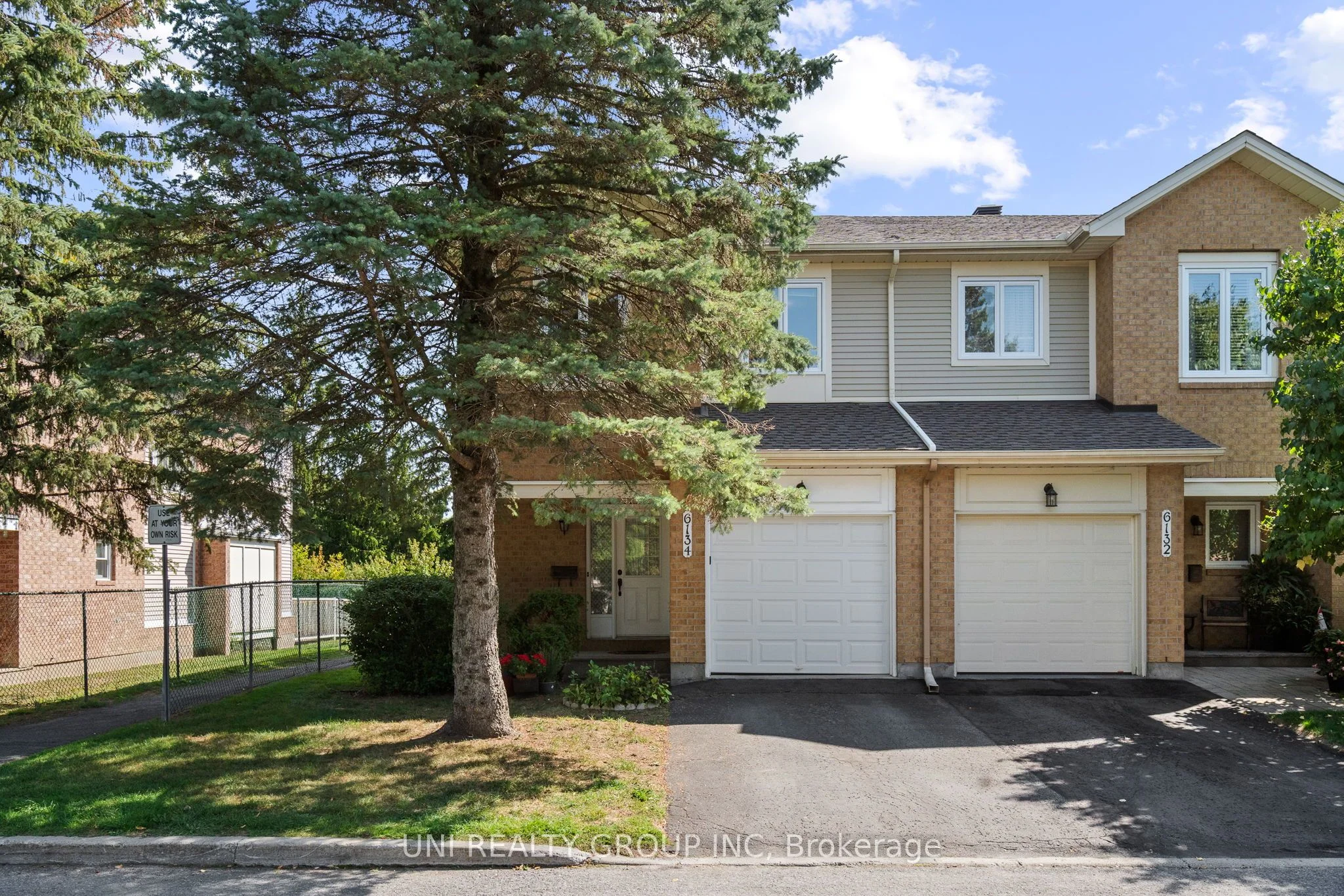 6134 Red Willow Drive, Orleans - Convent Glen and Area, ON K1C 7J8