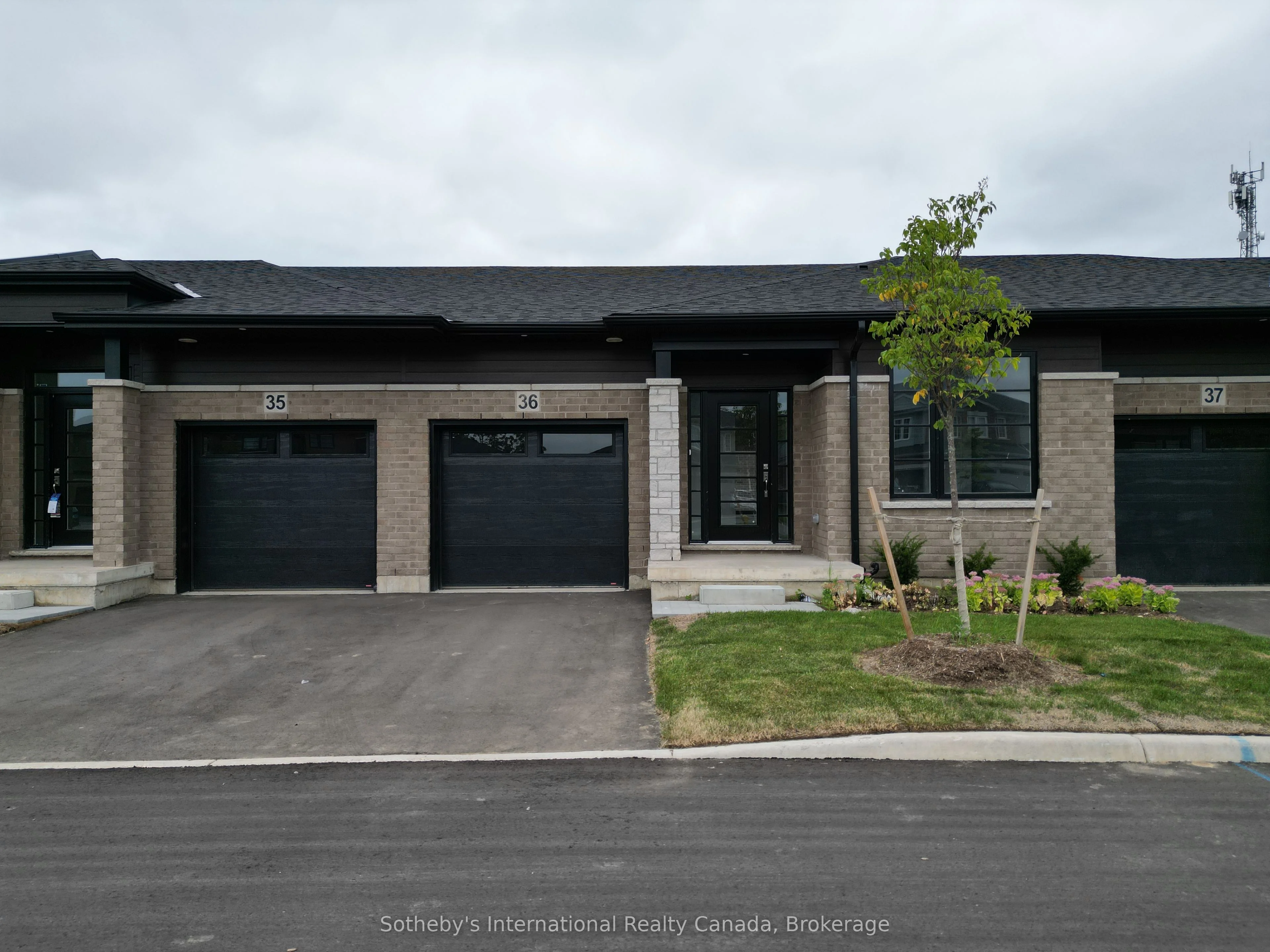 550 Grey Street 36, Brantford, On N3s 0c4