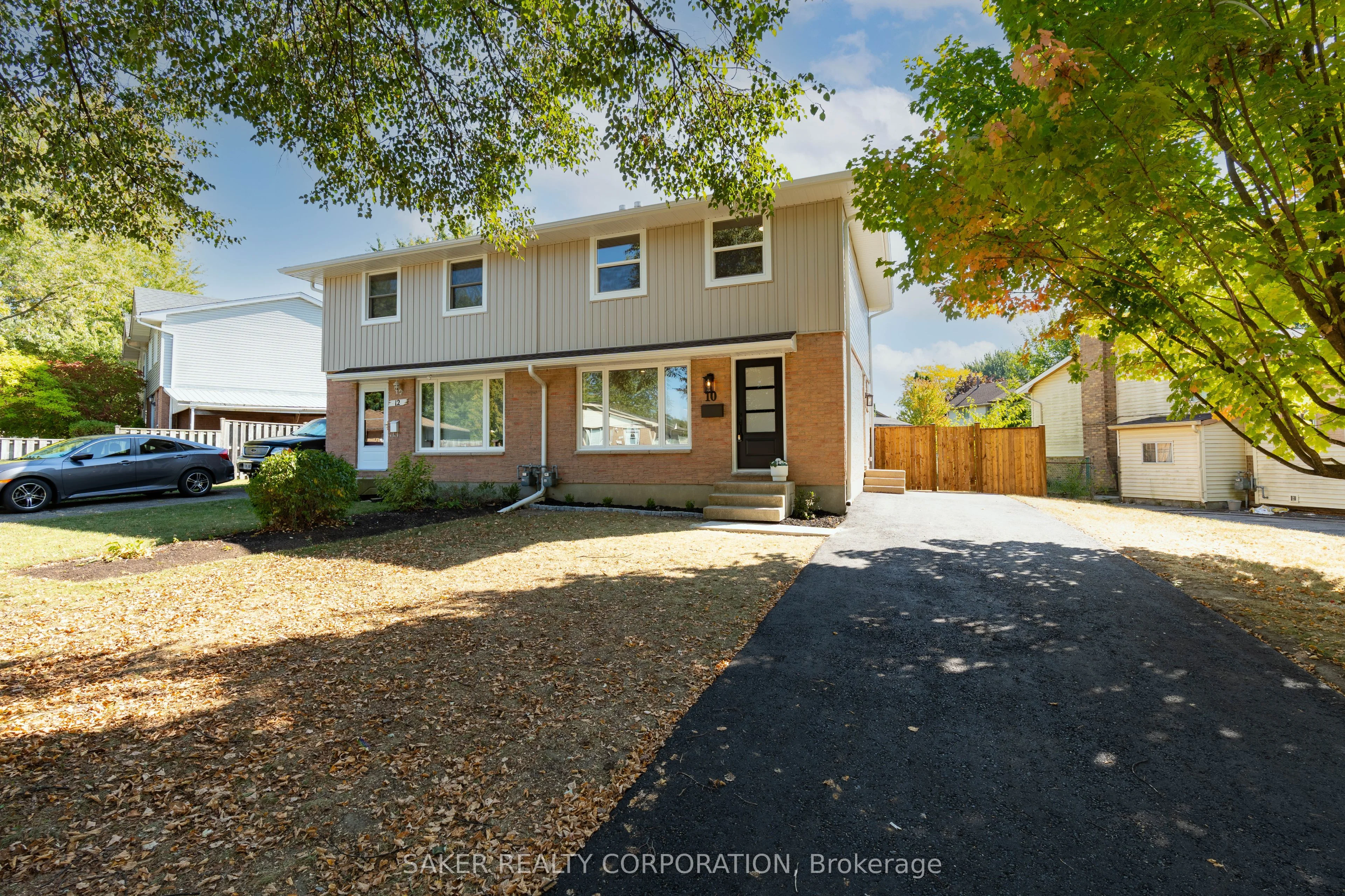 10 Edgemere Crescent, London South, ON N5Z 4M5