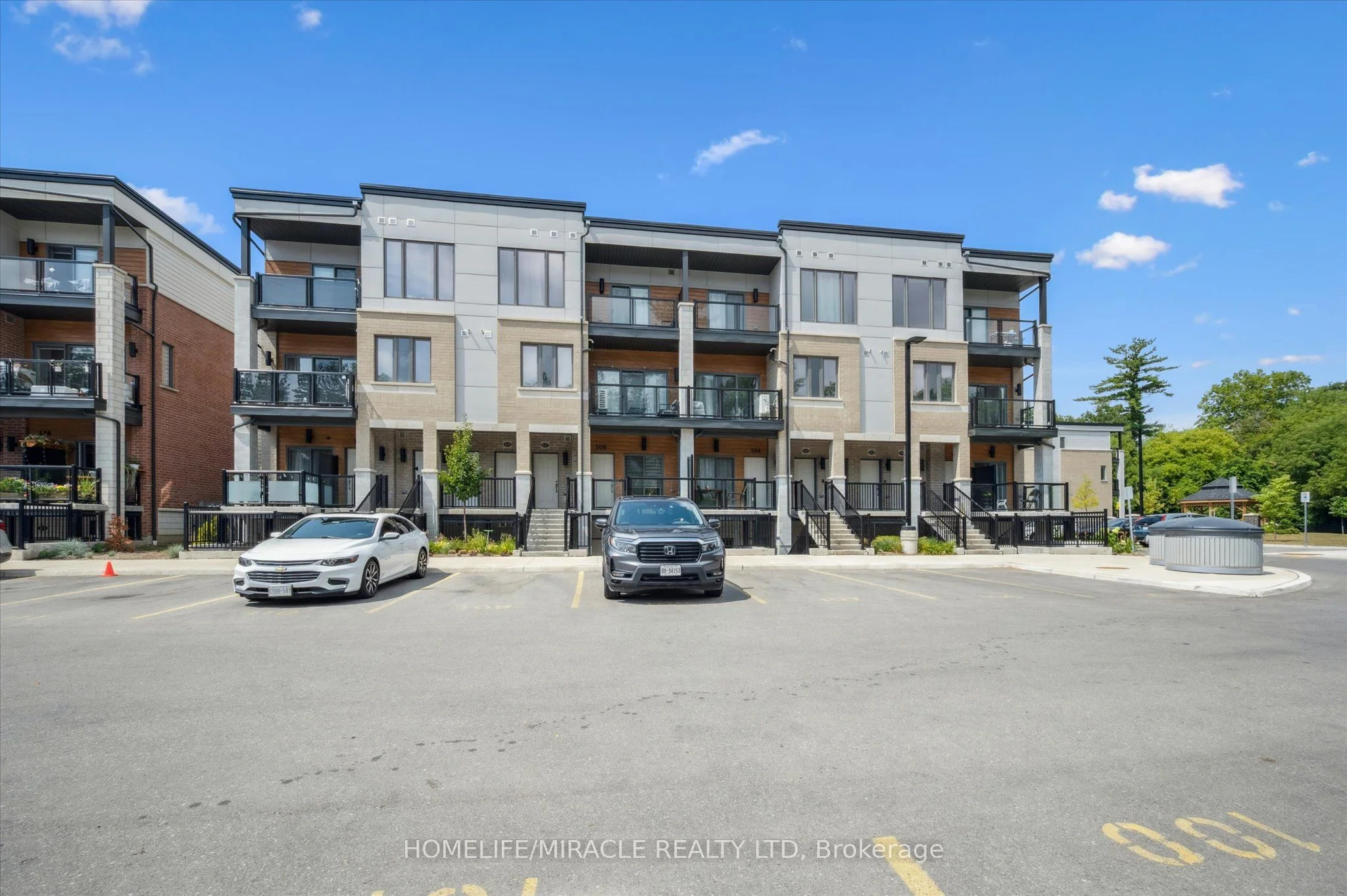 Condo Apartment in Cambridge