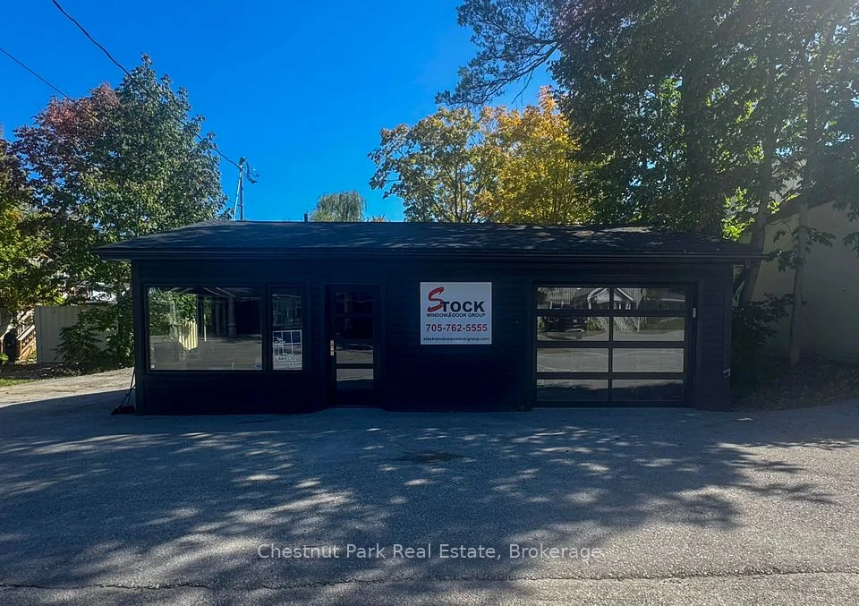 1005 Maple Avenue, Muskoka Lakes, ON P0C 1A0