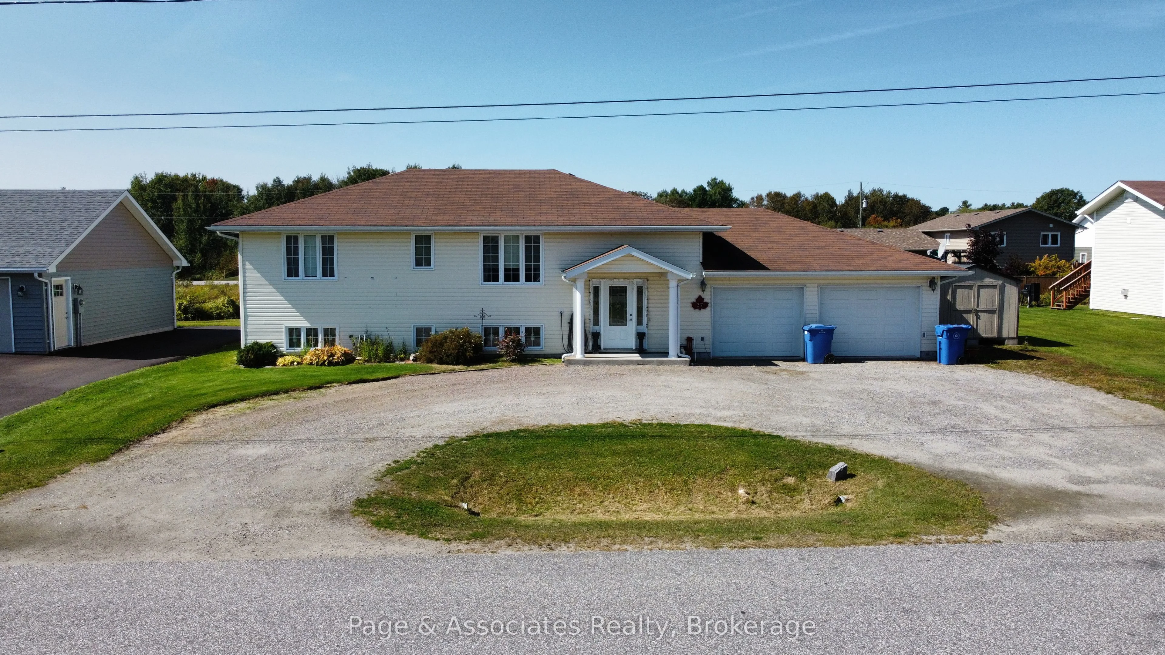 37 Tamerack Avenue, West Nipissing, ON P2B 3H3