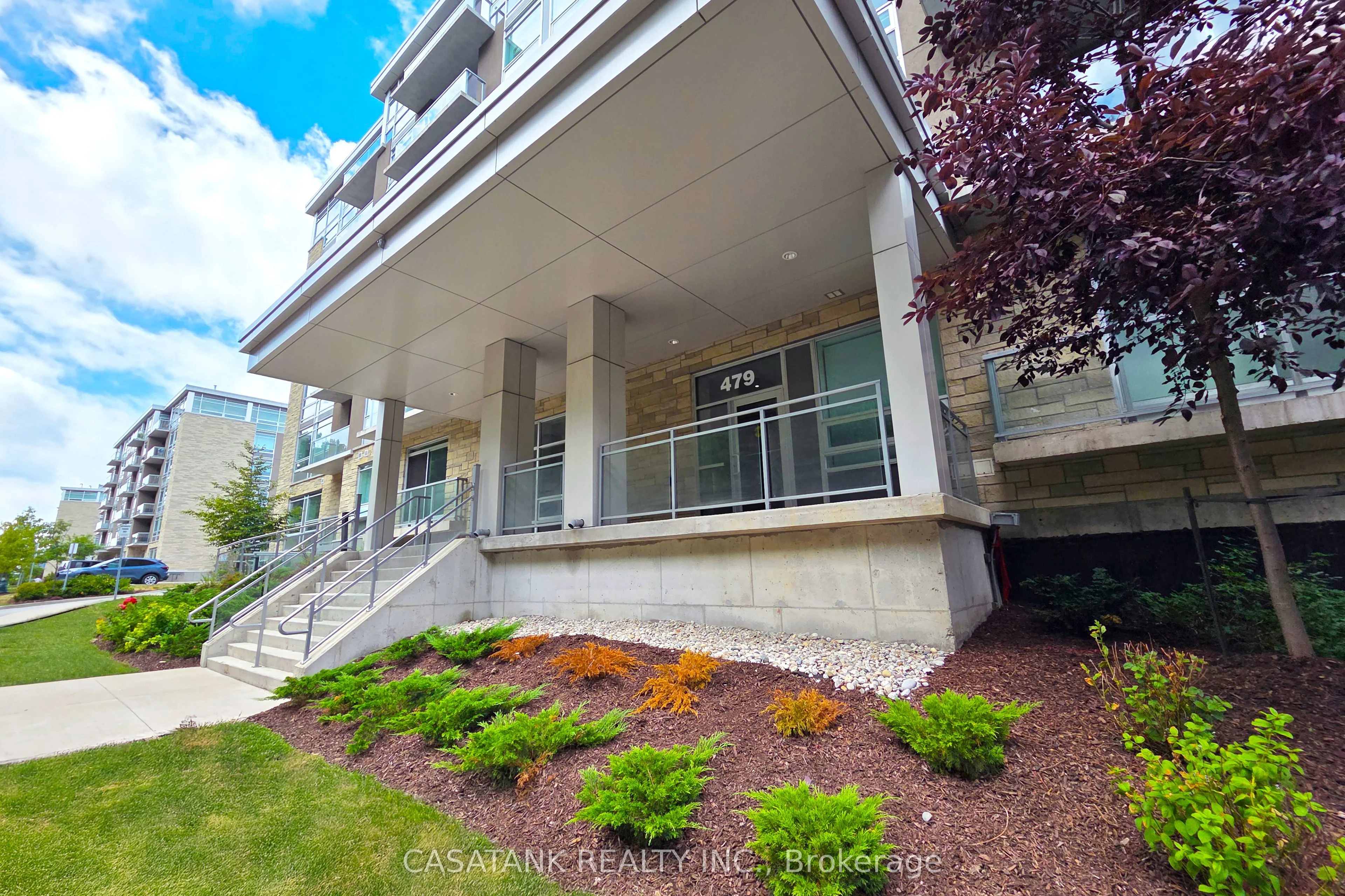 Condo Apartment in Hamilton