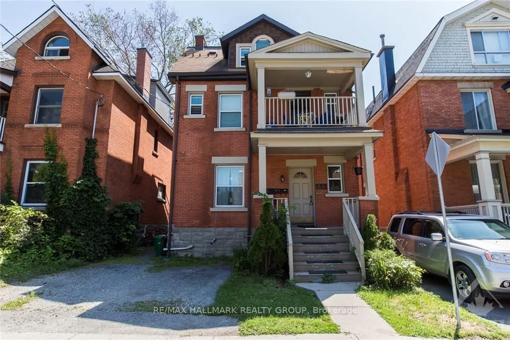 Triplex in Ottawa Centre