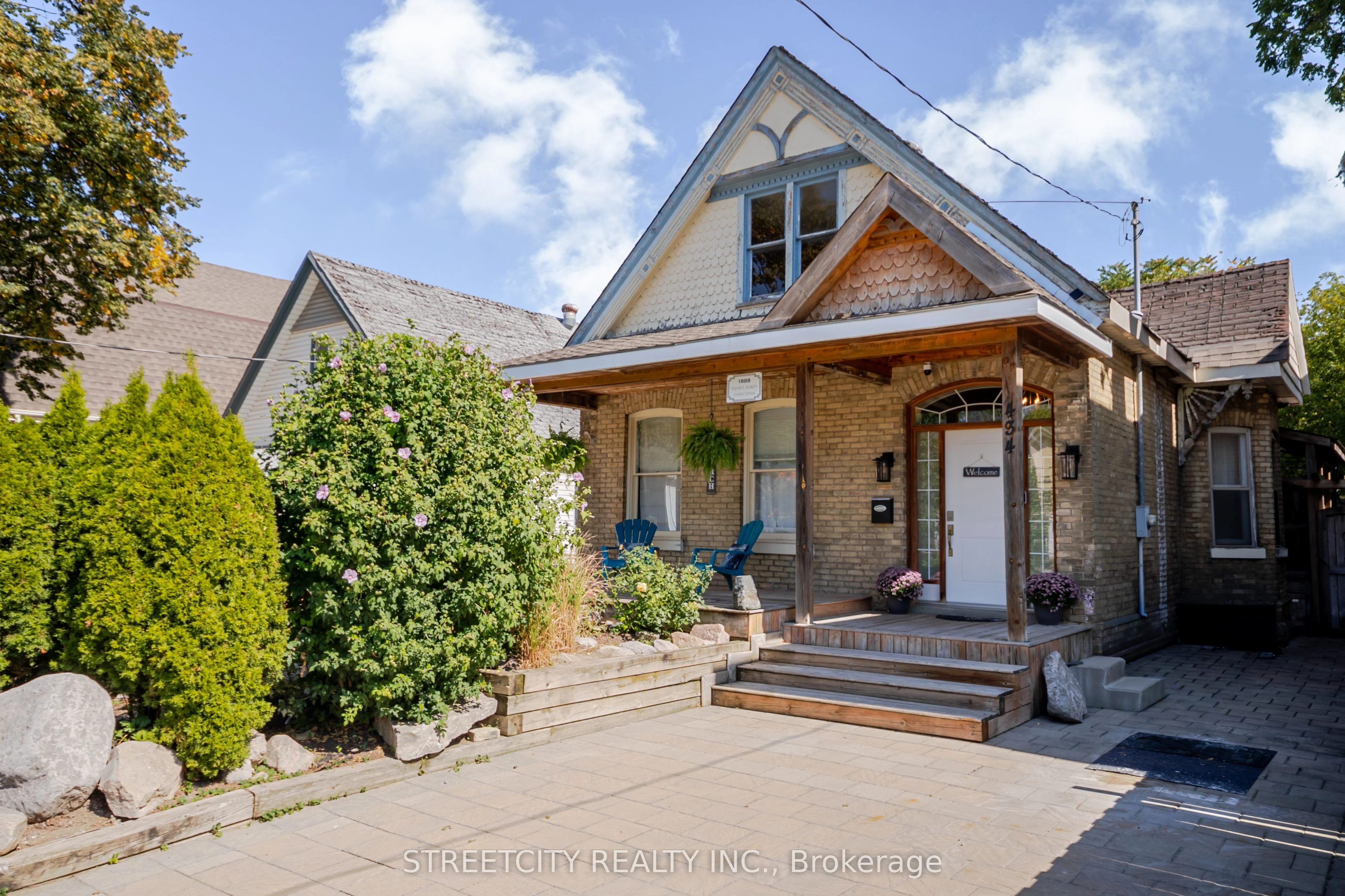 434 English Street, London East, ON N5W 3T5
