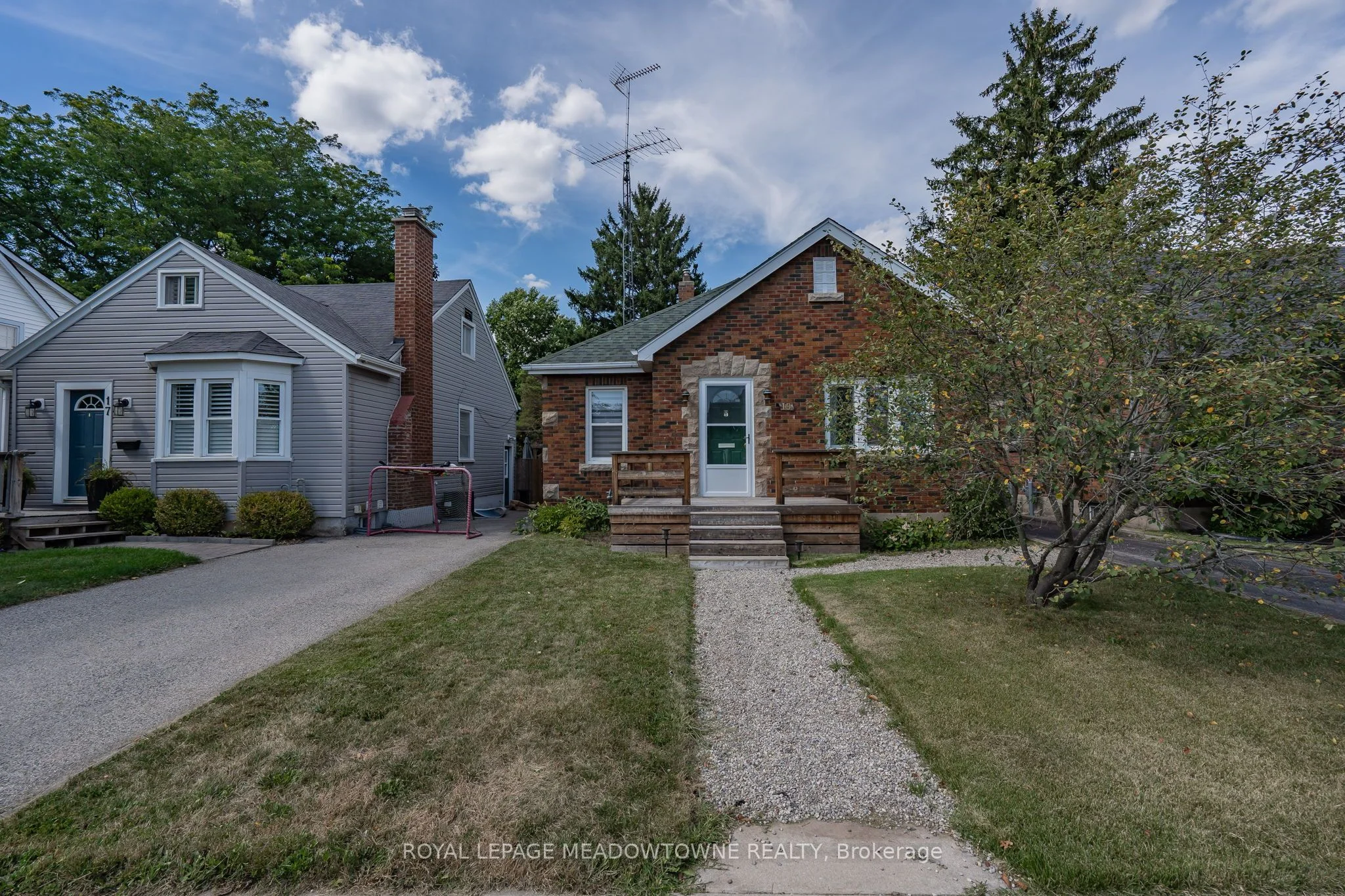 19 Dorothy Street, Brantford, ON N3S 1G7