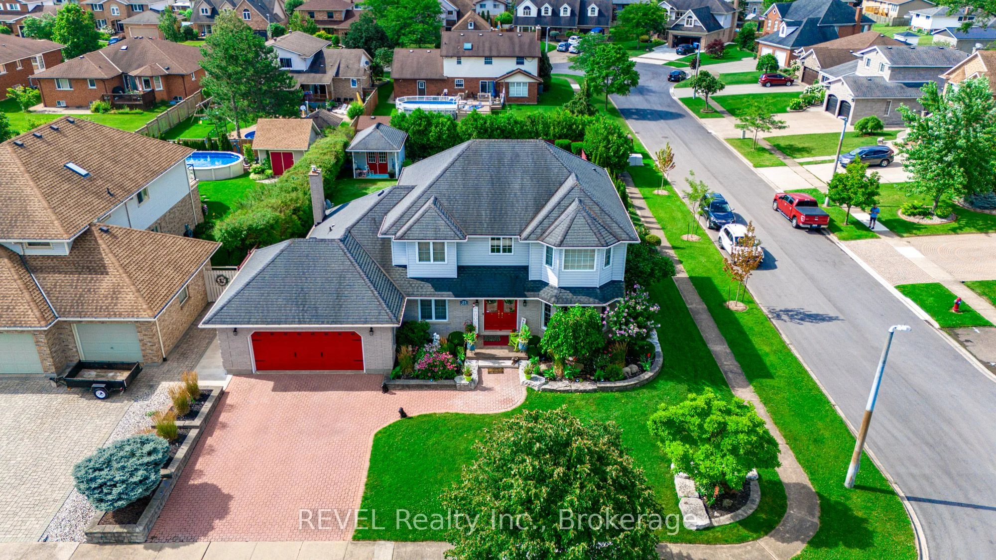 23 Green Meadow Crescent, Welland, On L3c 6x2