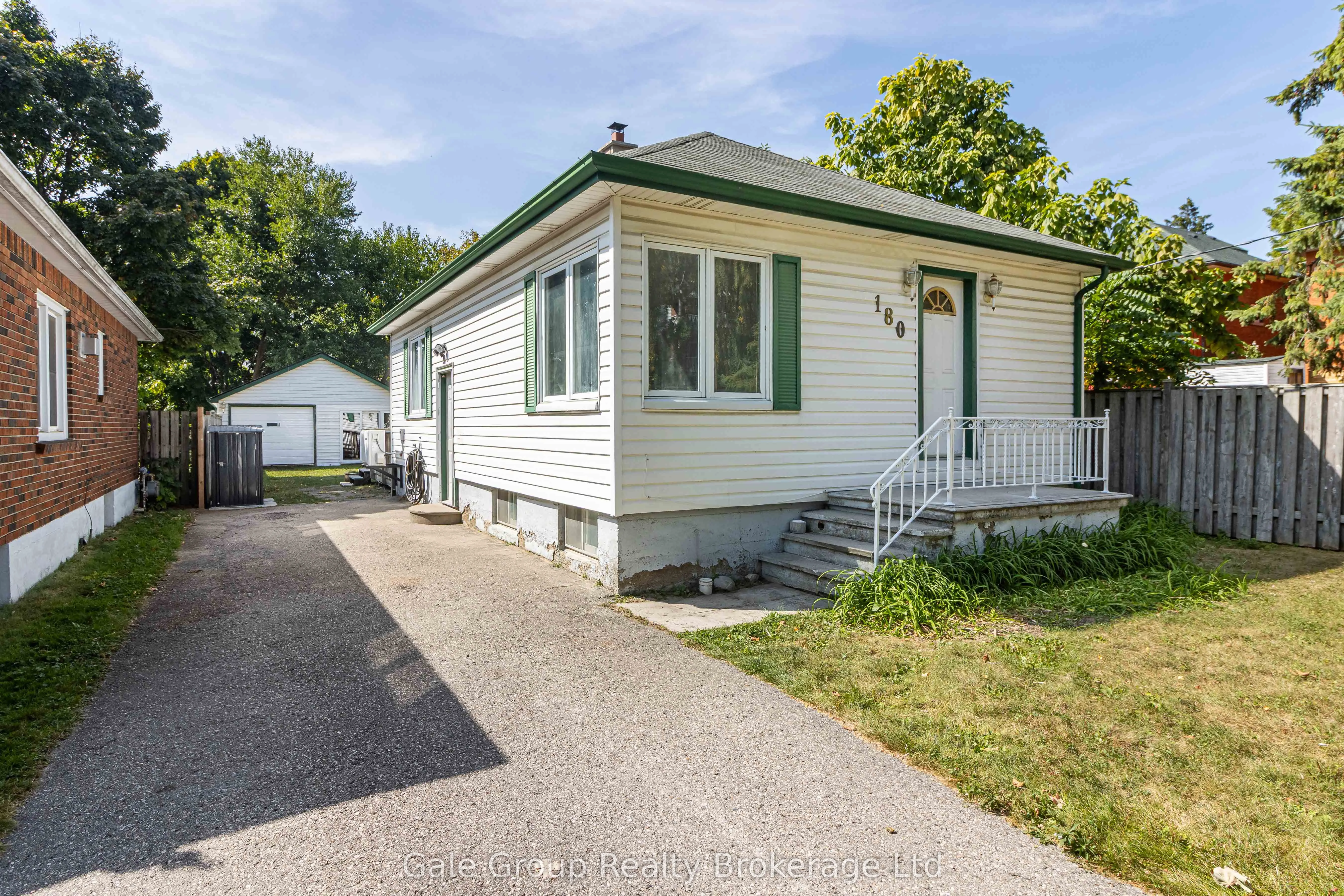 180 Wellington Street, Woodstock, ON N4S 3J3