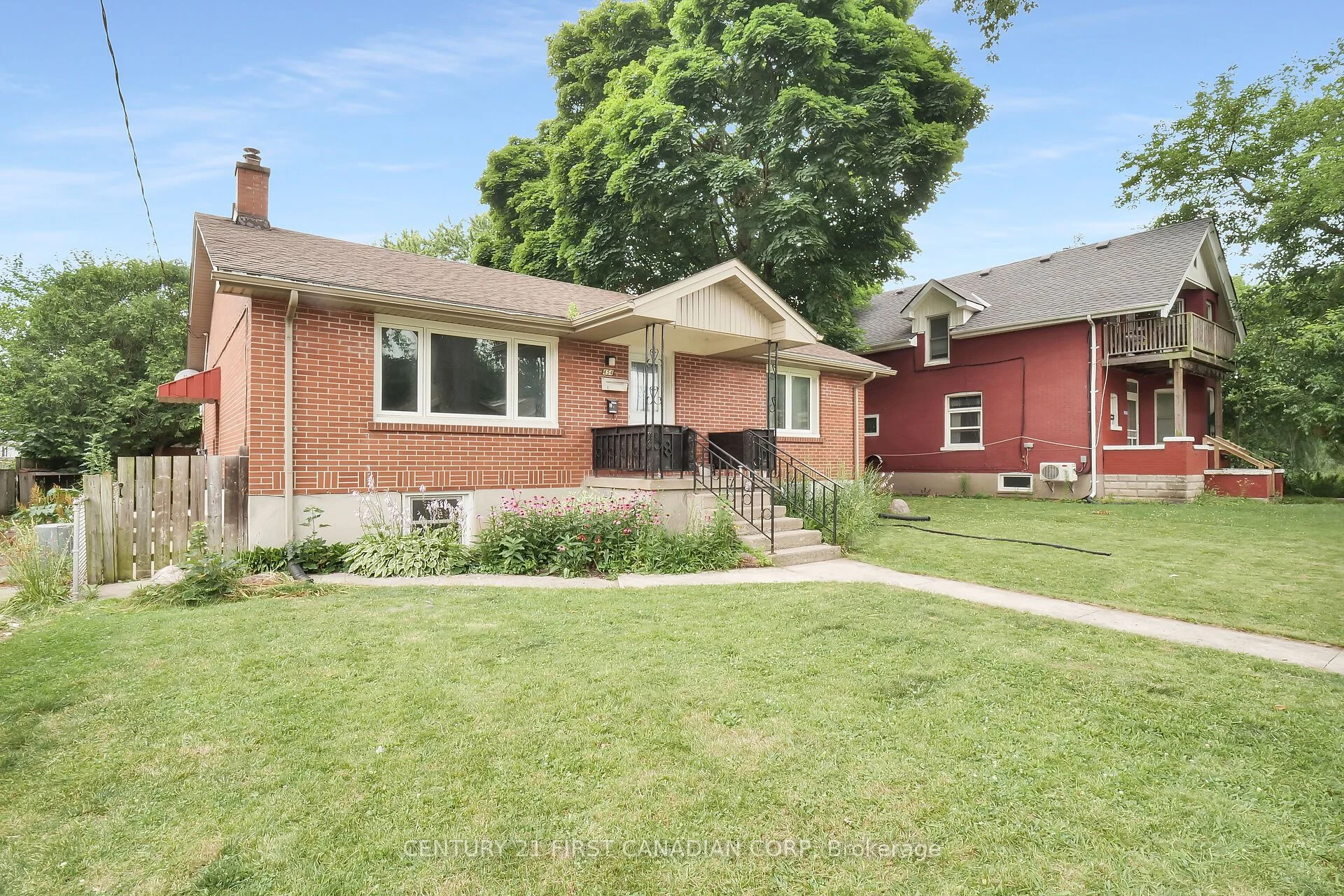 454 Salisbury Street, London East, On N5y 3b2