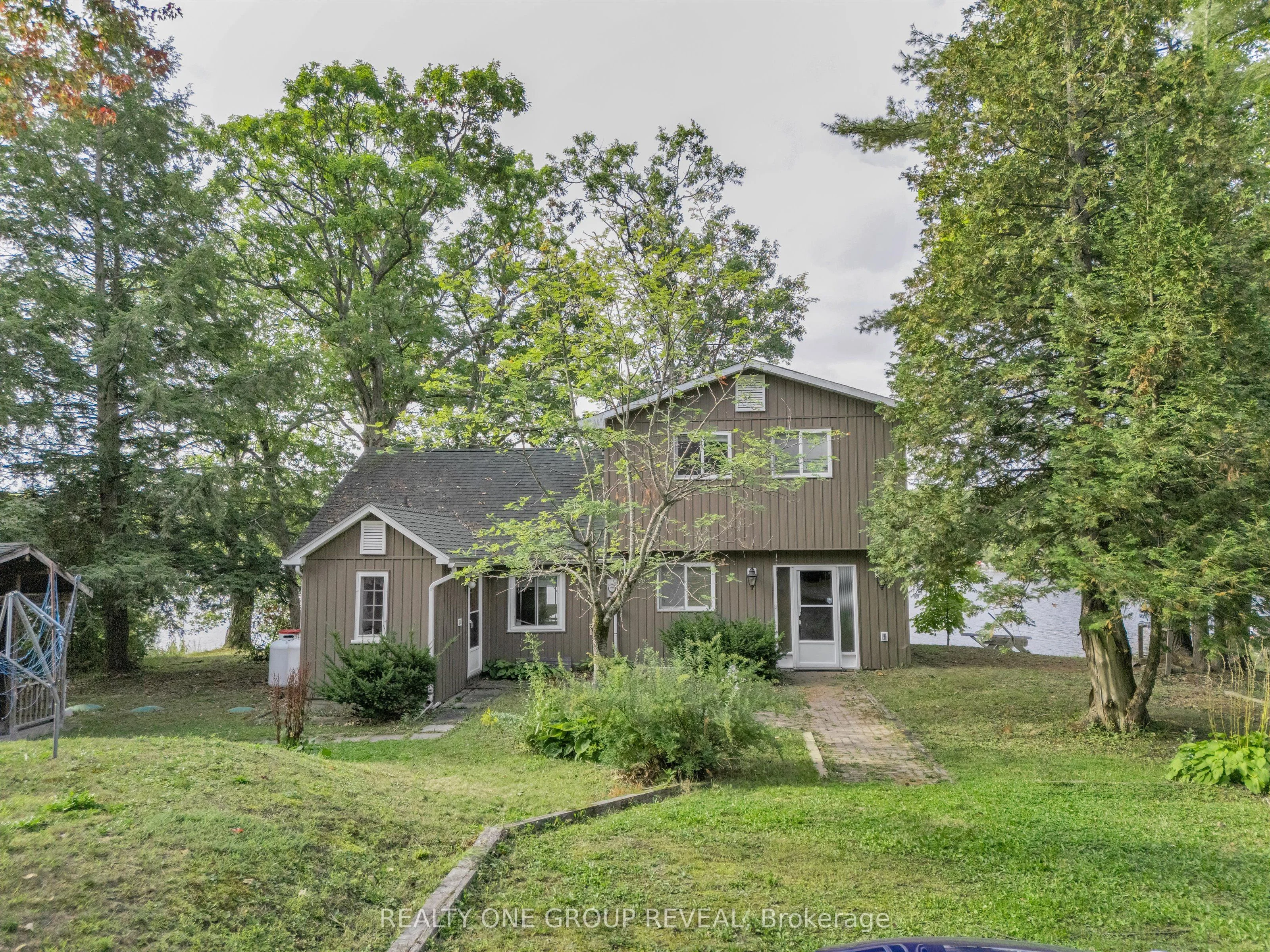 1067 River Street 2, Muskoka Lakes, ON L1L 0T1
