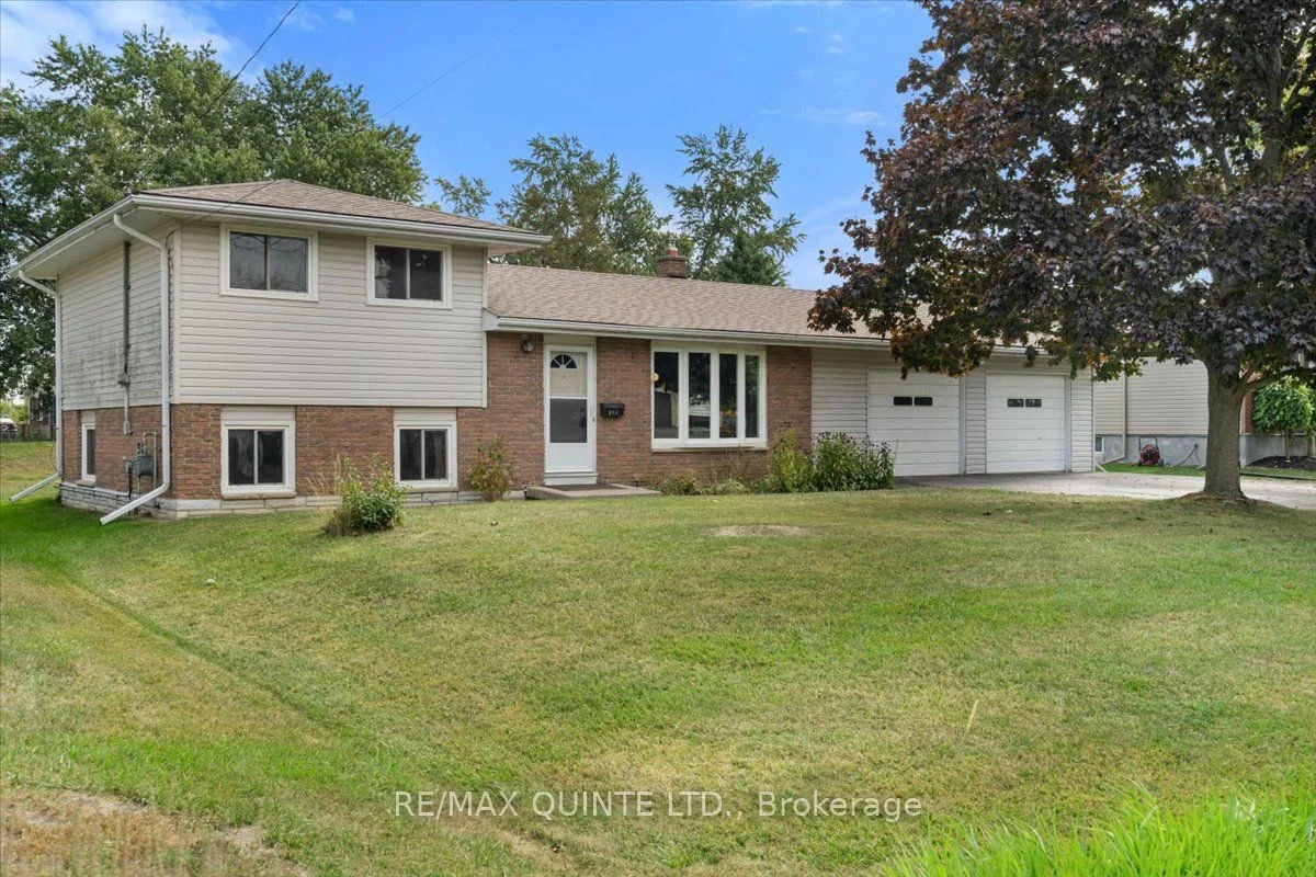 318 Montrose Road, Quinte West, ON K8R 1A9