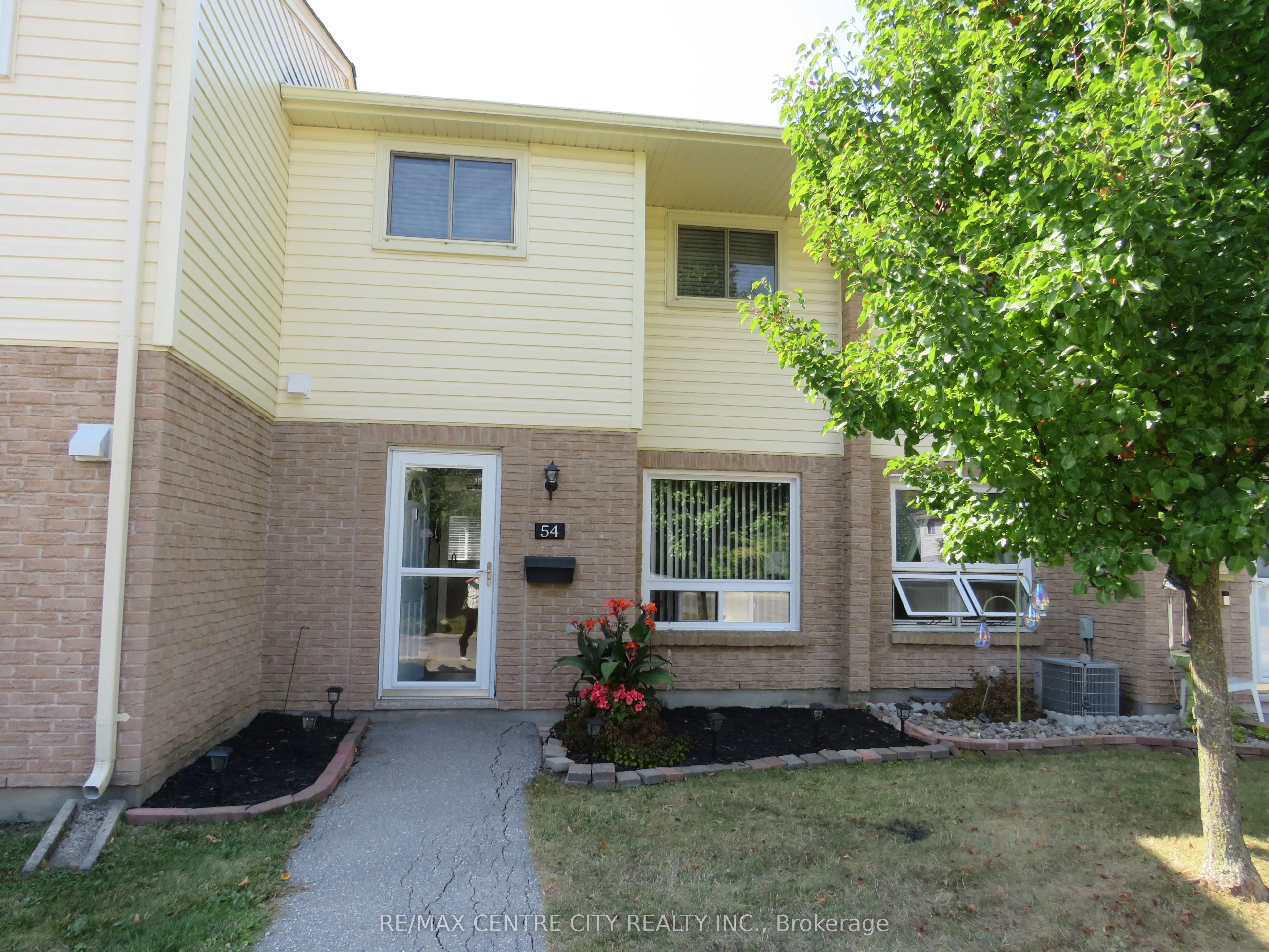 166 Southdale Rd Road W 54, London South, ON N6J 2J1