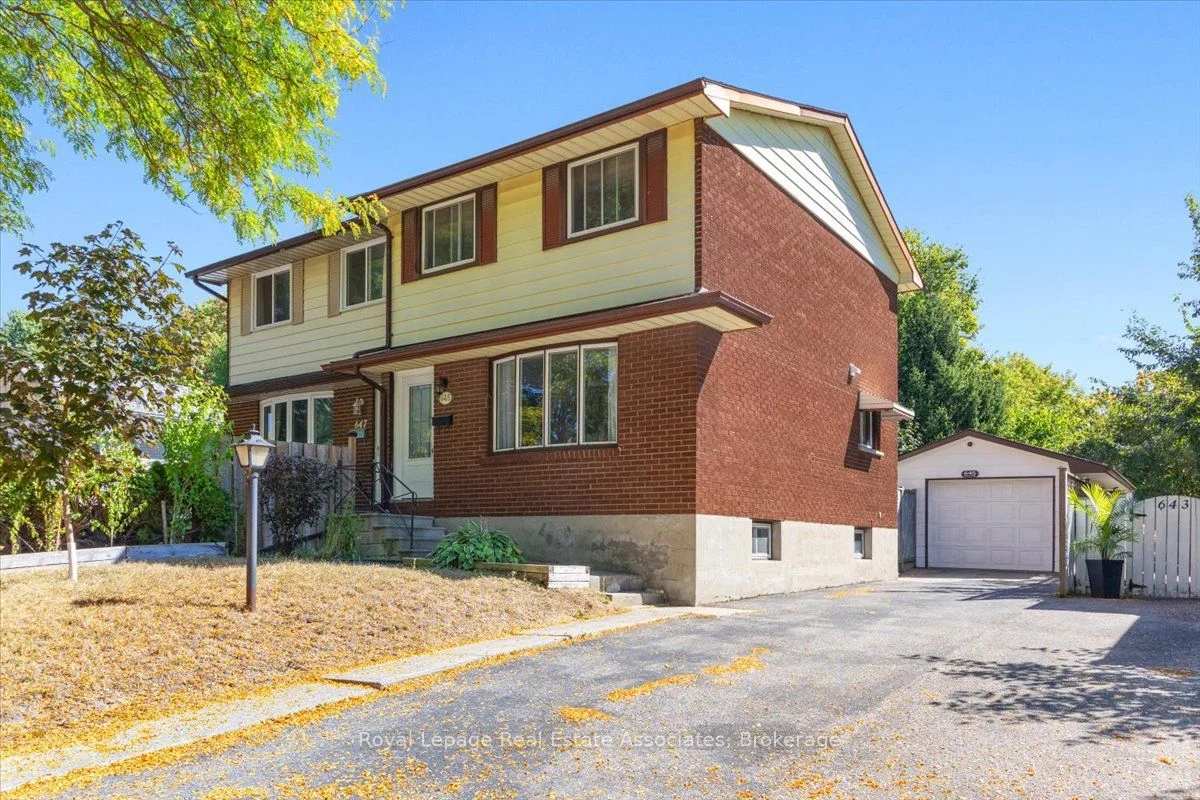645 Sevilla Park Place, London East, ON N5Y 4H9