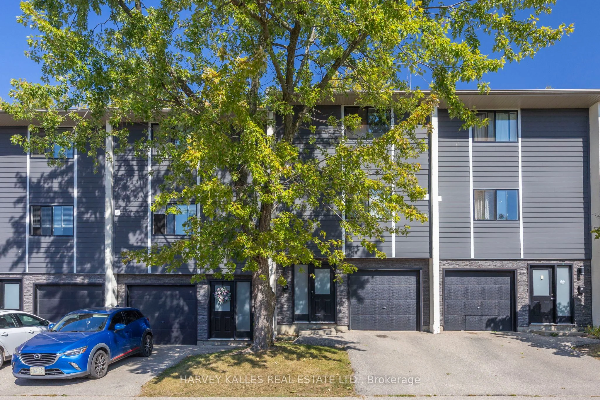 135 Chalmers Street S 23, Cambridge, ON N1R 6M2