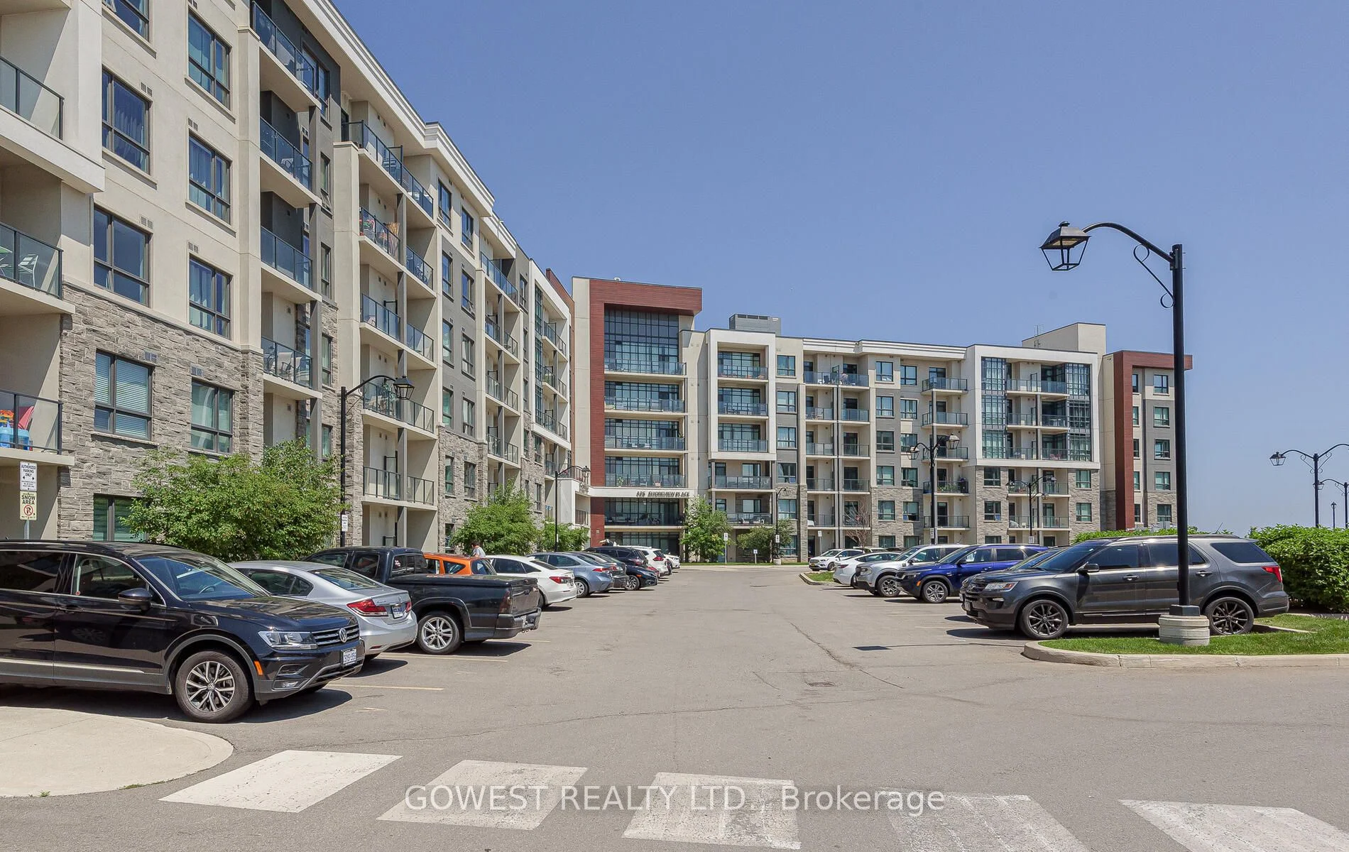 Condo Apartment in Hamilton