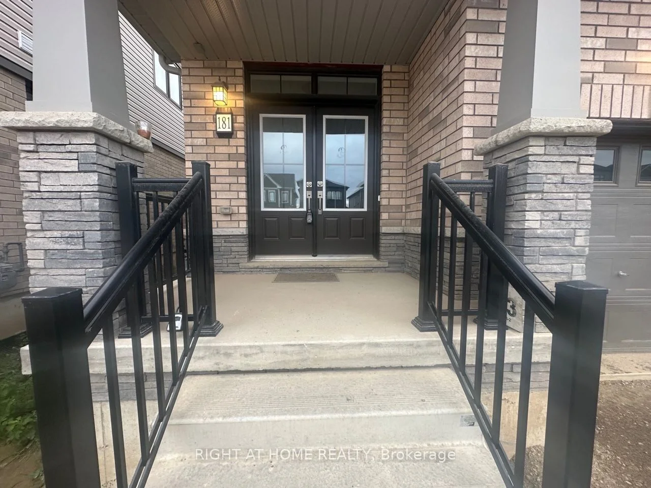 181 Wilmot Road, Brantford, ON L5T 0W7