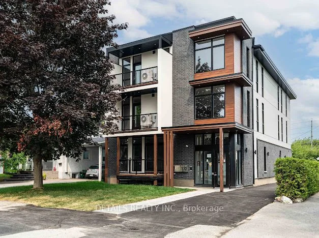 659 Donat Street 302, Vanier and Kingsview Park, ON K1K 3L8