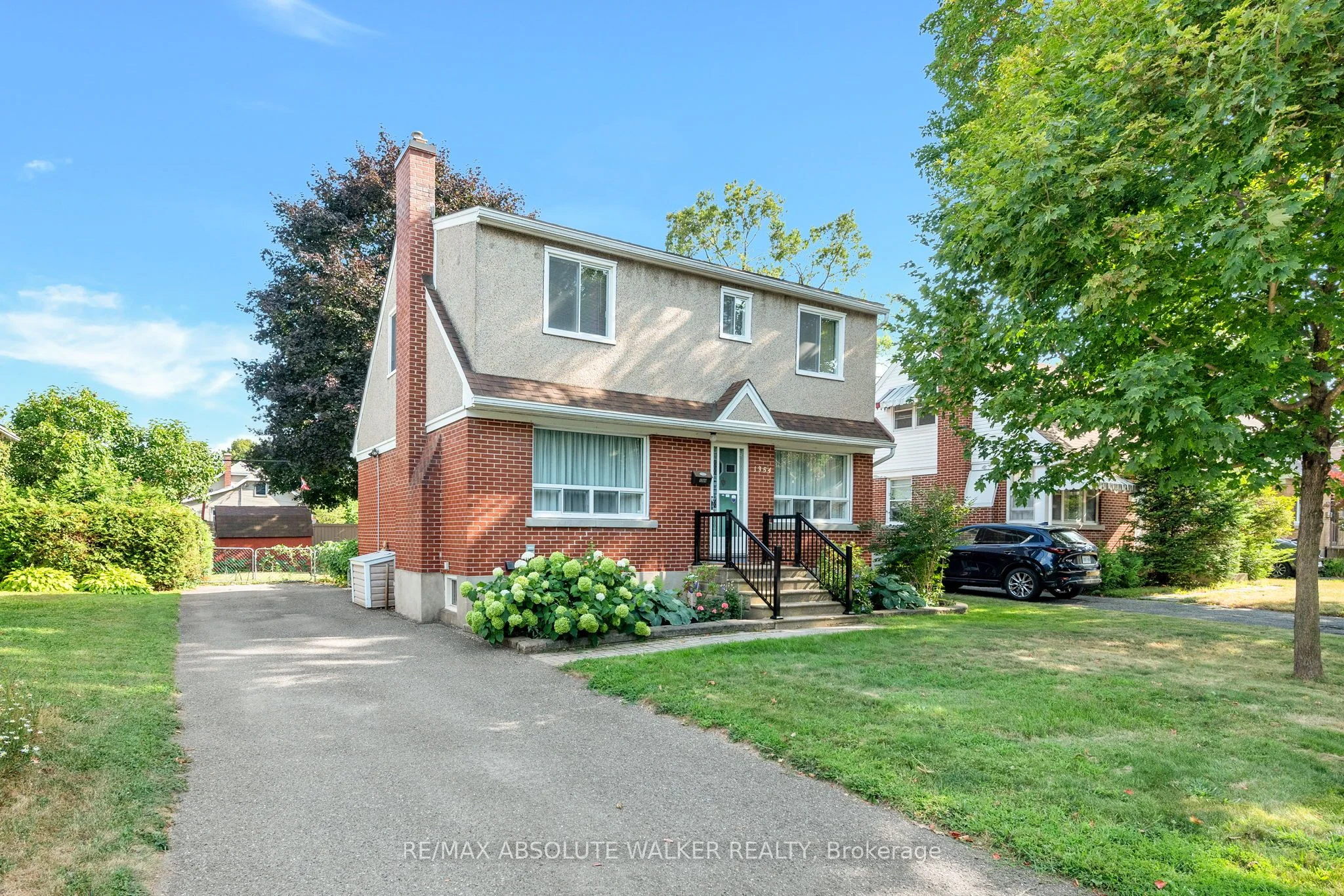 1354 Larose Avenue, Carlington - Central Park, ON K1Z 7X5