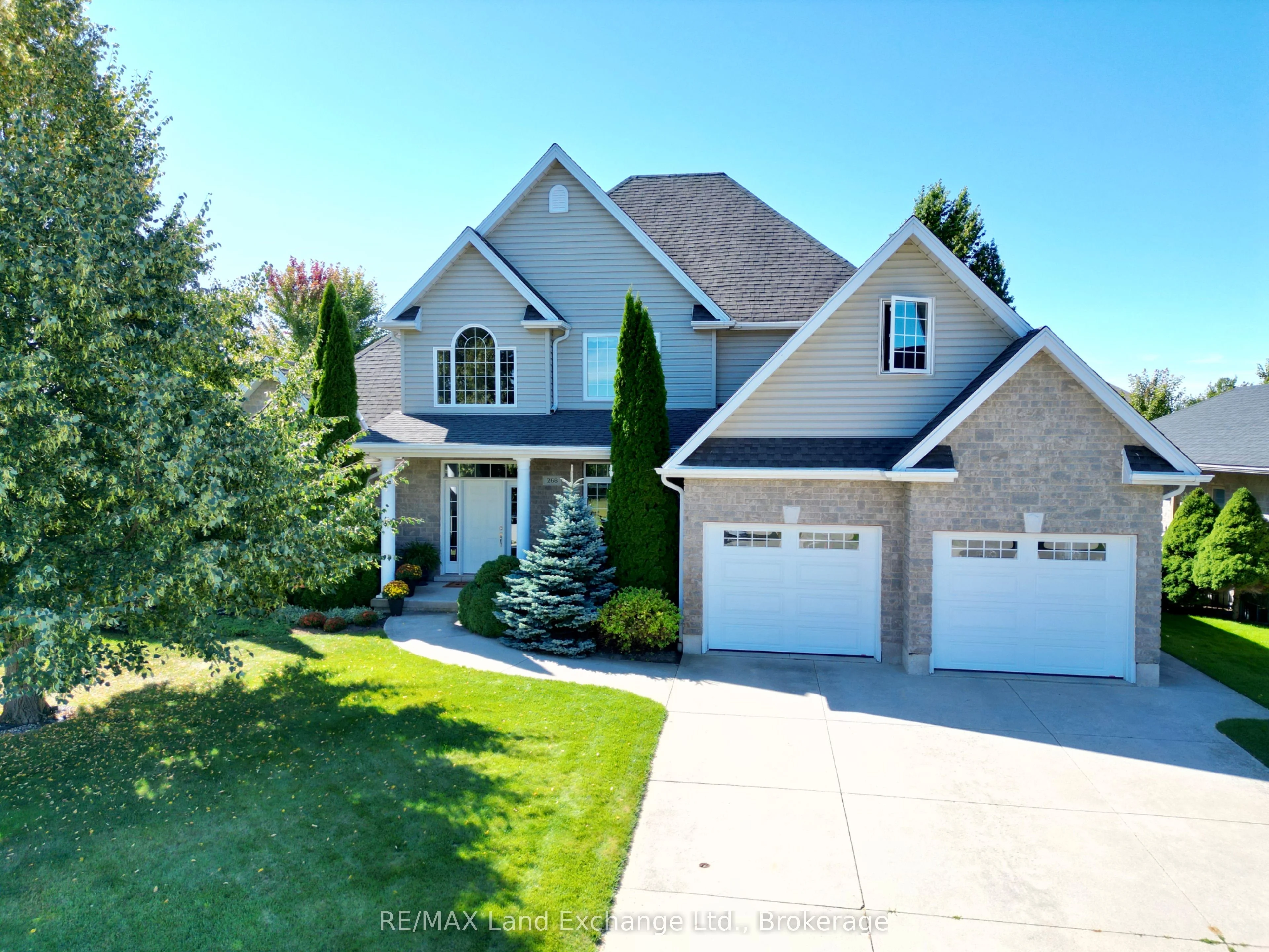 268 Sandy Acres Road, Saugeen Shores, ON N0H 2C2