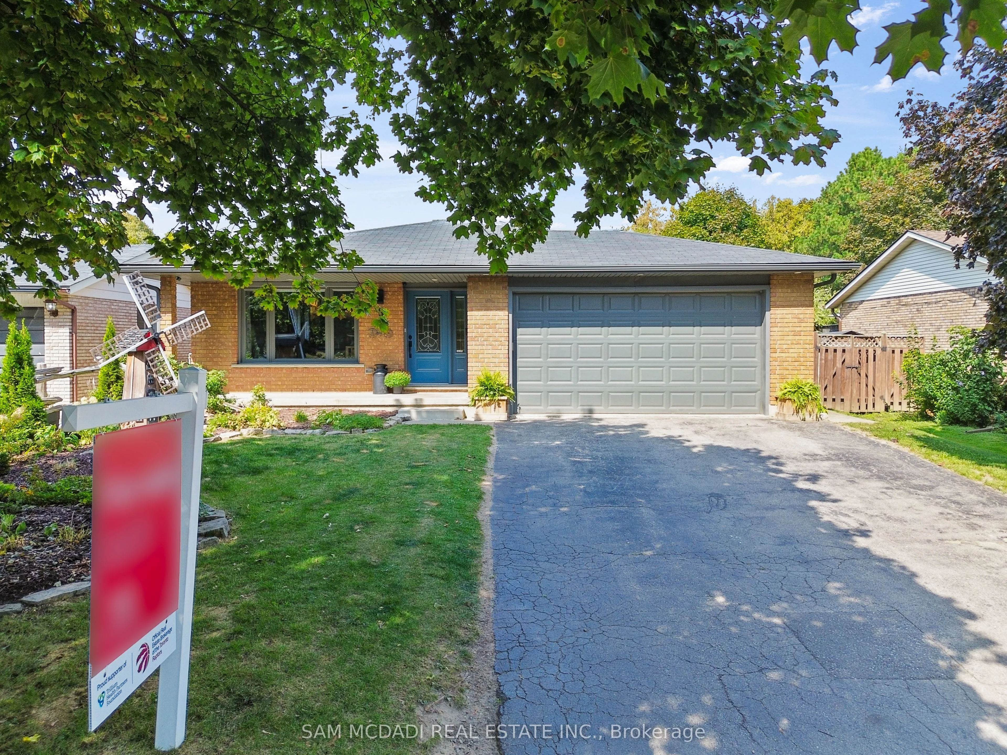 9 Rosewood Court, Brantford, ON N3R 7C9