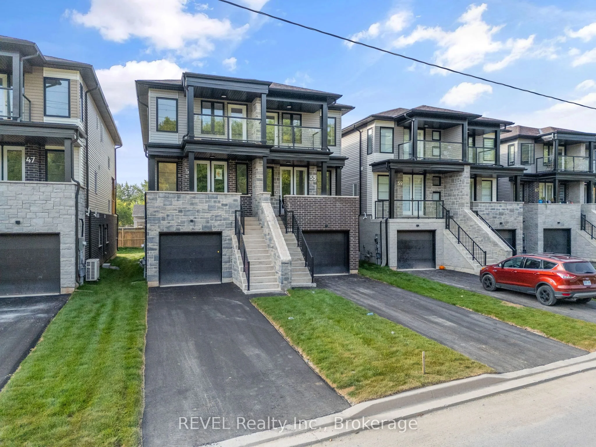 51 Superior Street, Welland, ON L3B 3G3