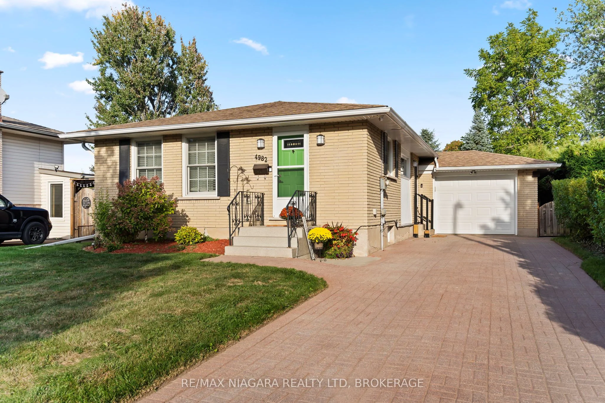 4982 Epsom Court, Niagara Falls, ON L2H 1V9