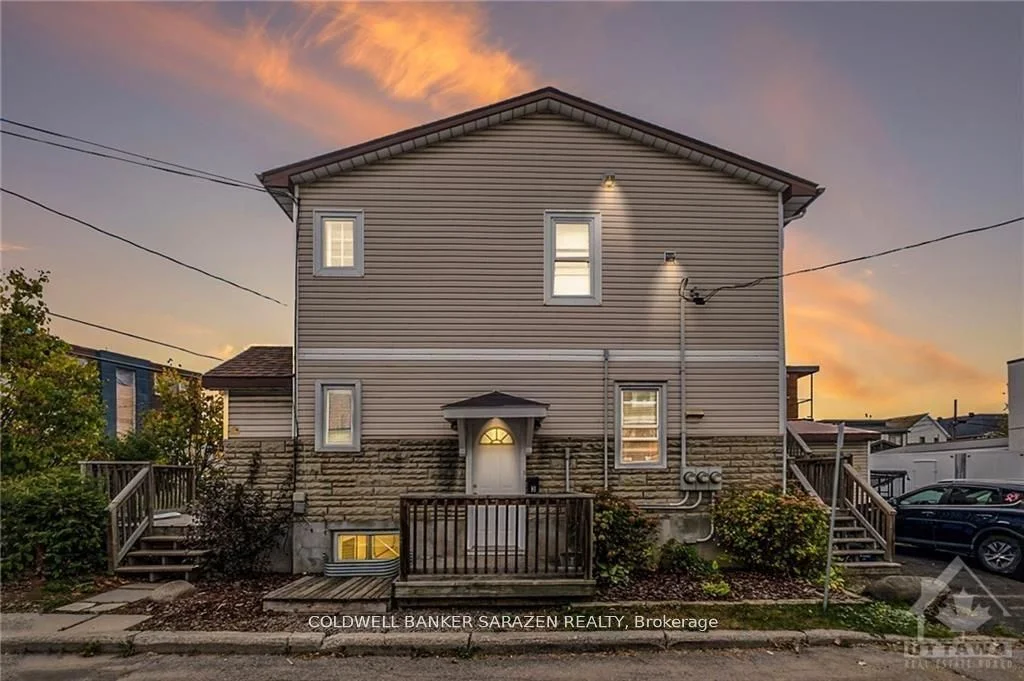 136 Deschamps Avenue 2, Vanier And Kingsview Park, On K1l 5z6