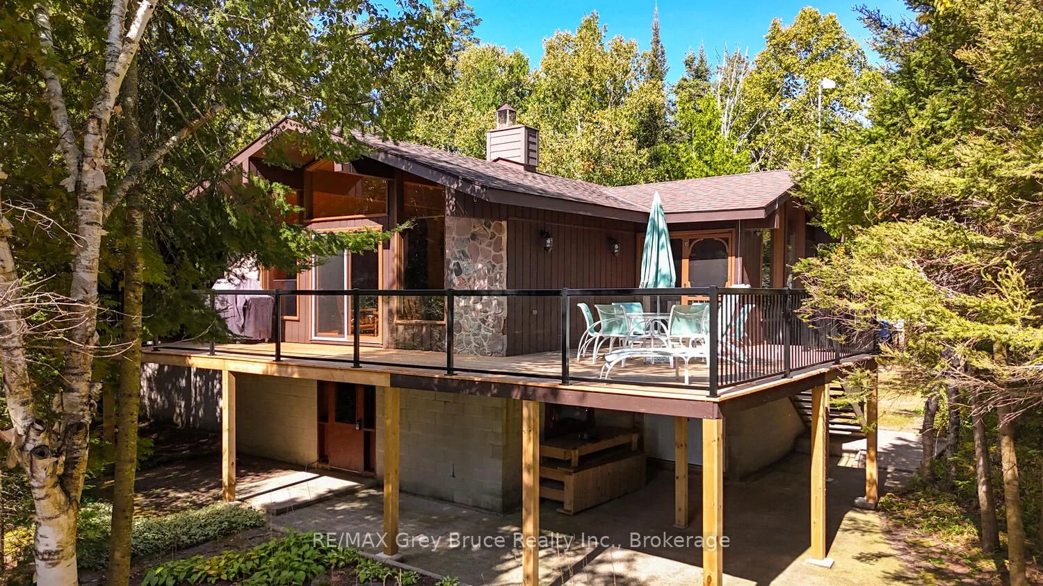 27 Silversides Point Road, Northern Bruce Peninsula, ON N0H 1Z0