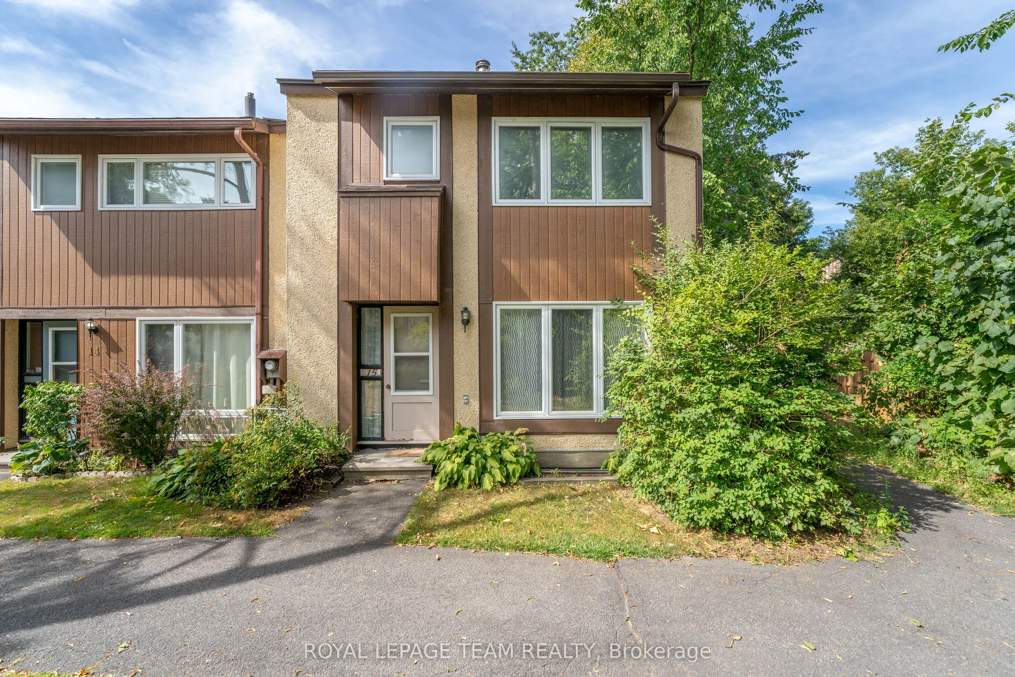 Condo Townhouse in Blossom Park - Airport and Area