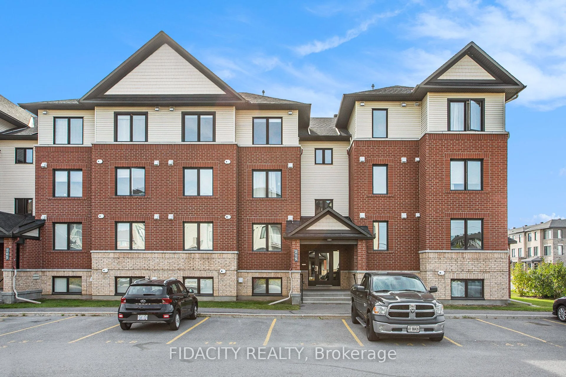 215 Bluestone Private 4, Orleans - Cumberland and Area, ON K4A 0X7