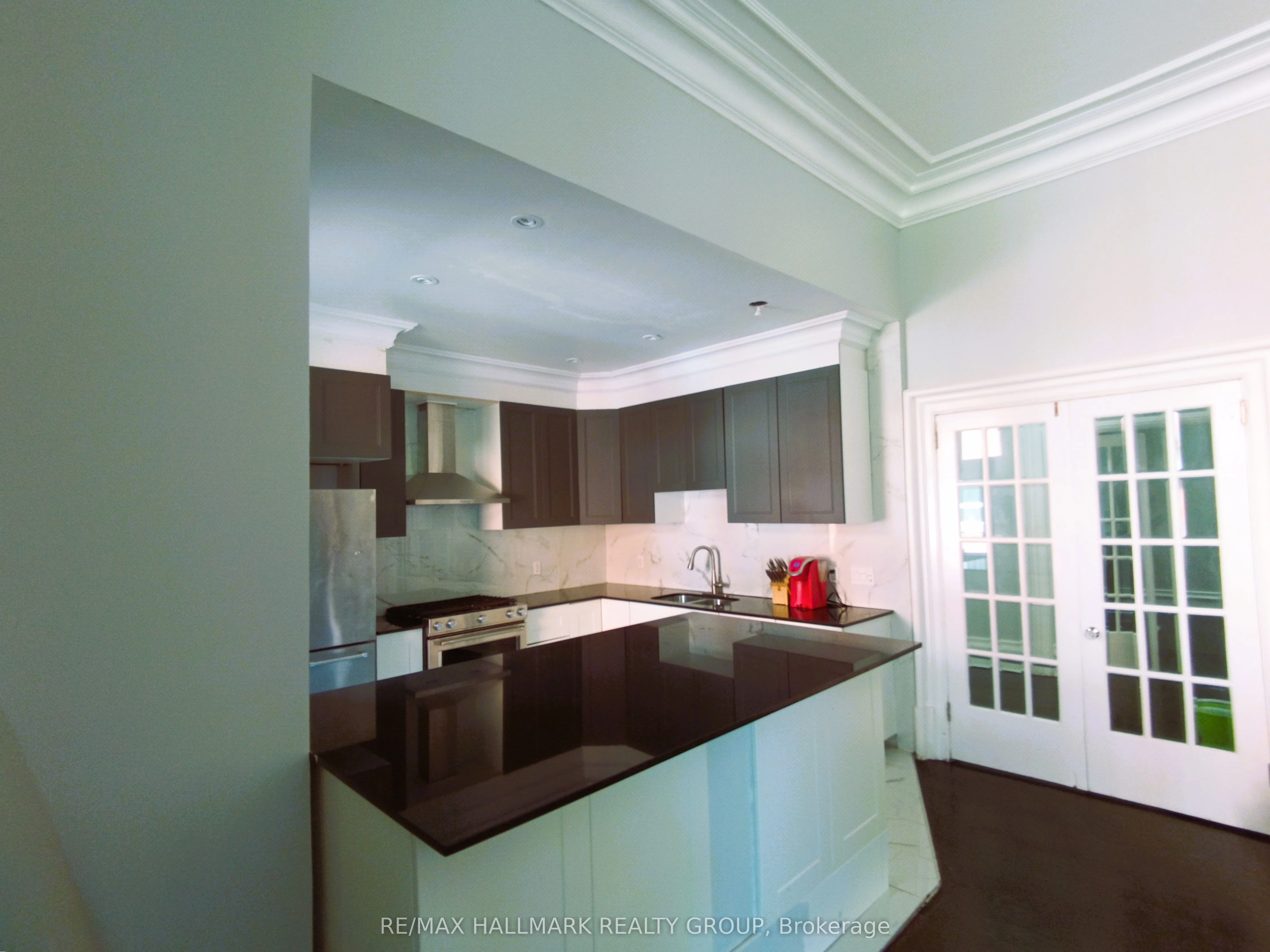 460 Wilbrod Street 1, Lower Town - Sandy Hill, ON K1N 6M8