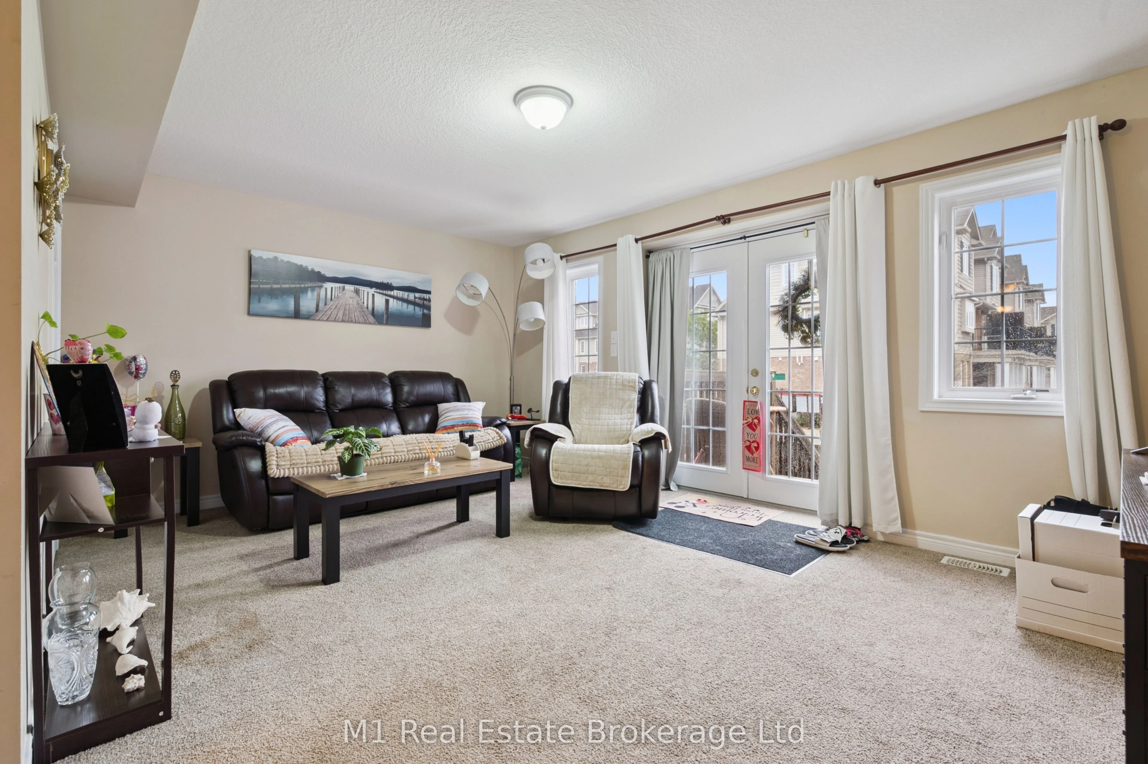 Condo Townhouse in Guelph