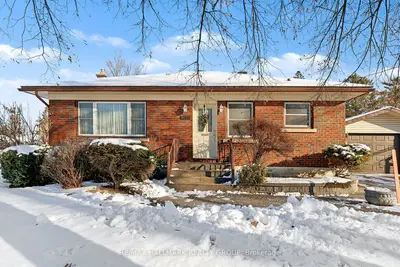2023 Vincent Street, Elmvale Acres and Area, ON K1G 2M8