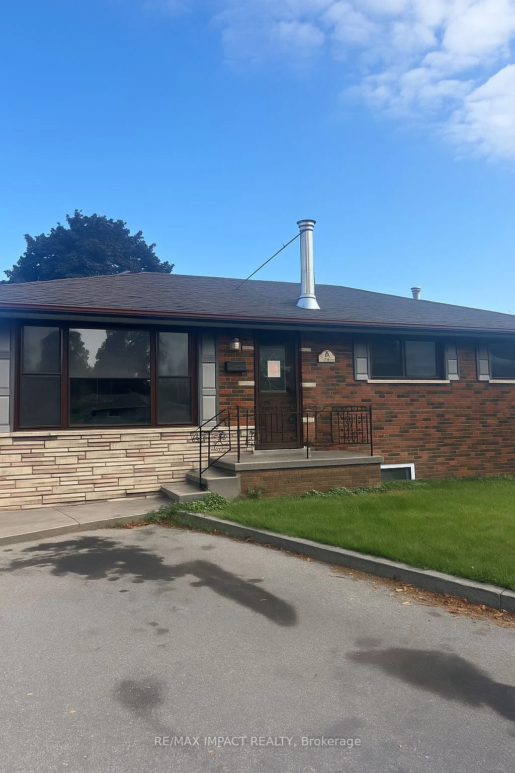20 N Gillrie Court Upper, Brantford, ON N3R 2Z9