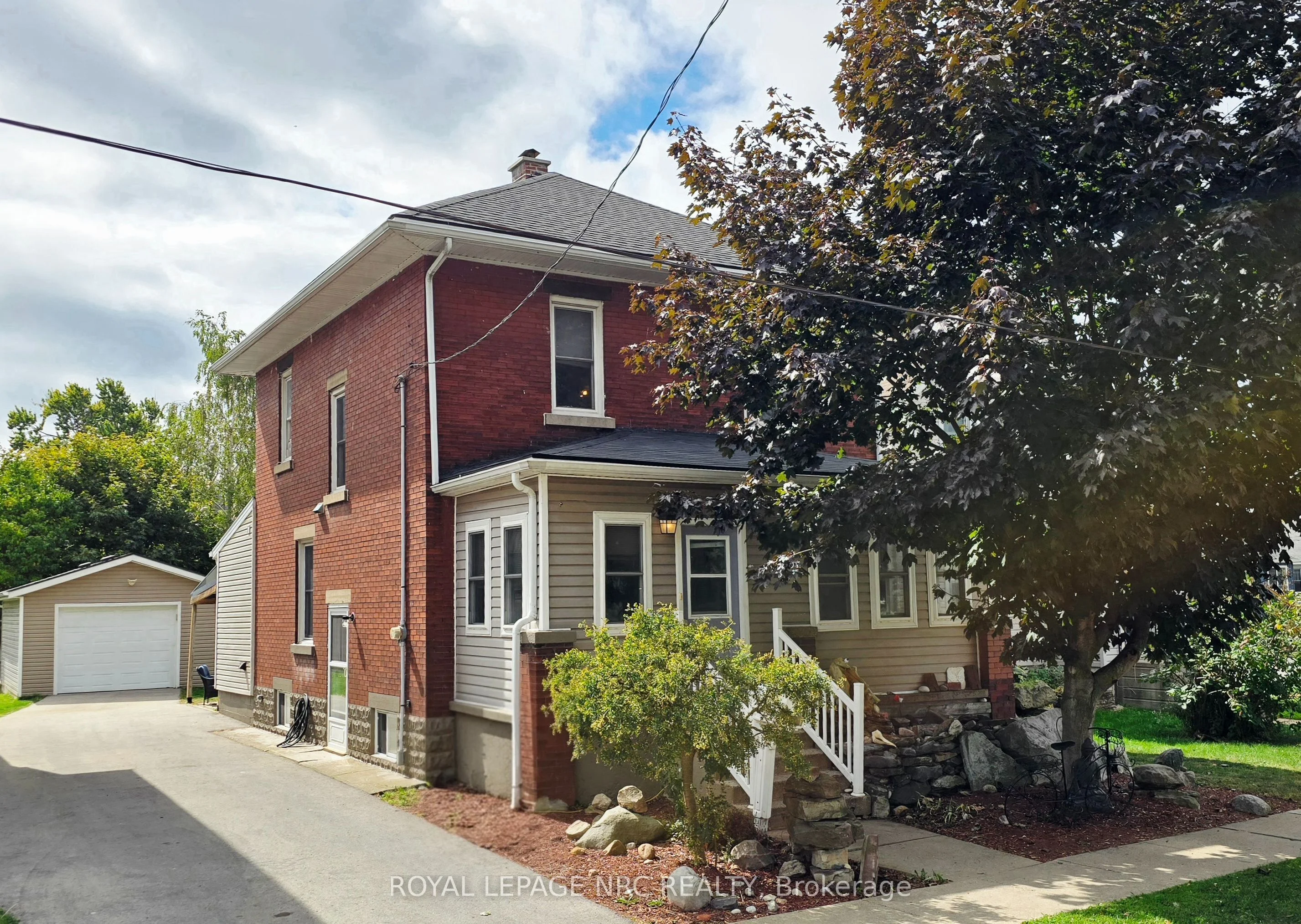 74 Delhi Street, Port Colborne, ON L3K 3K8