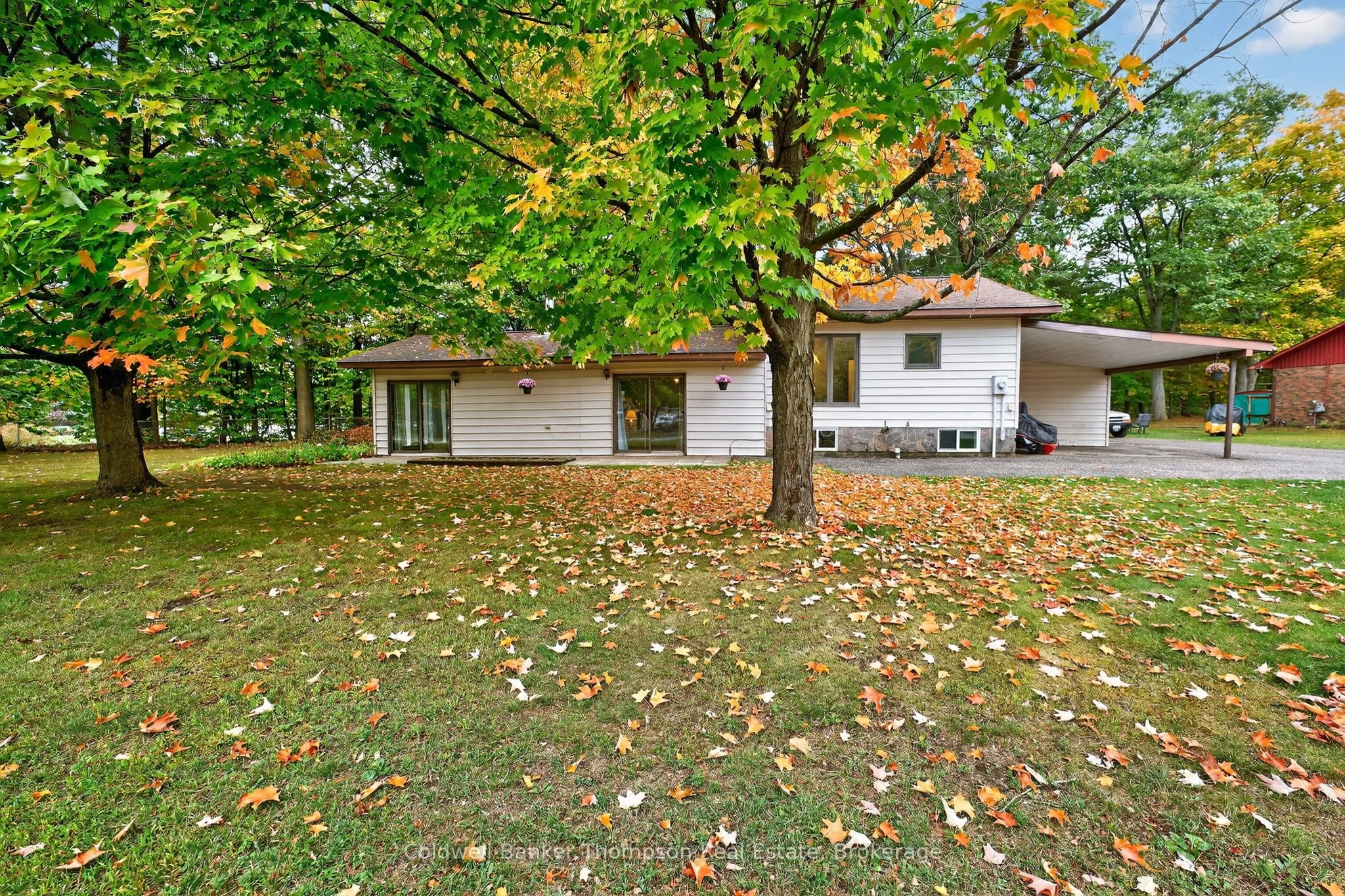 315 Muskoka Beach Road, Gravenhurst, ON P1P 1M7