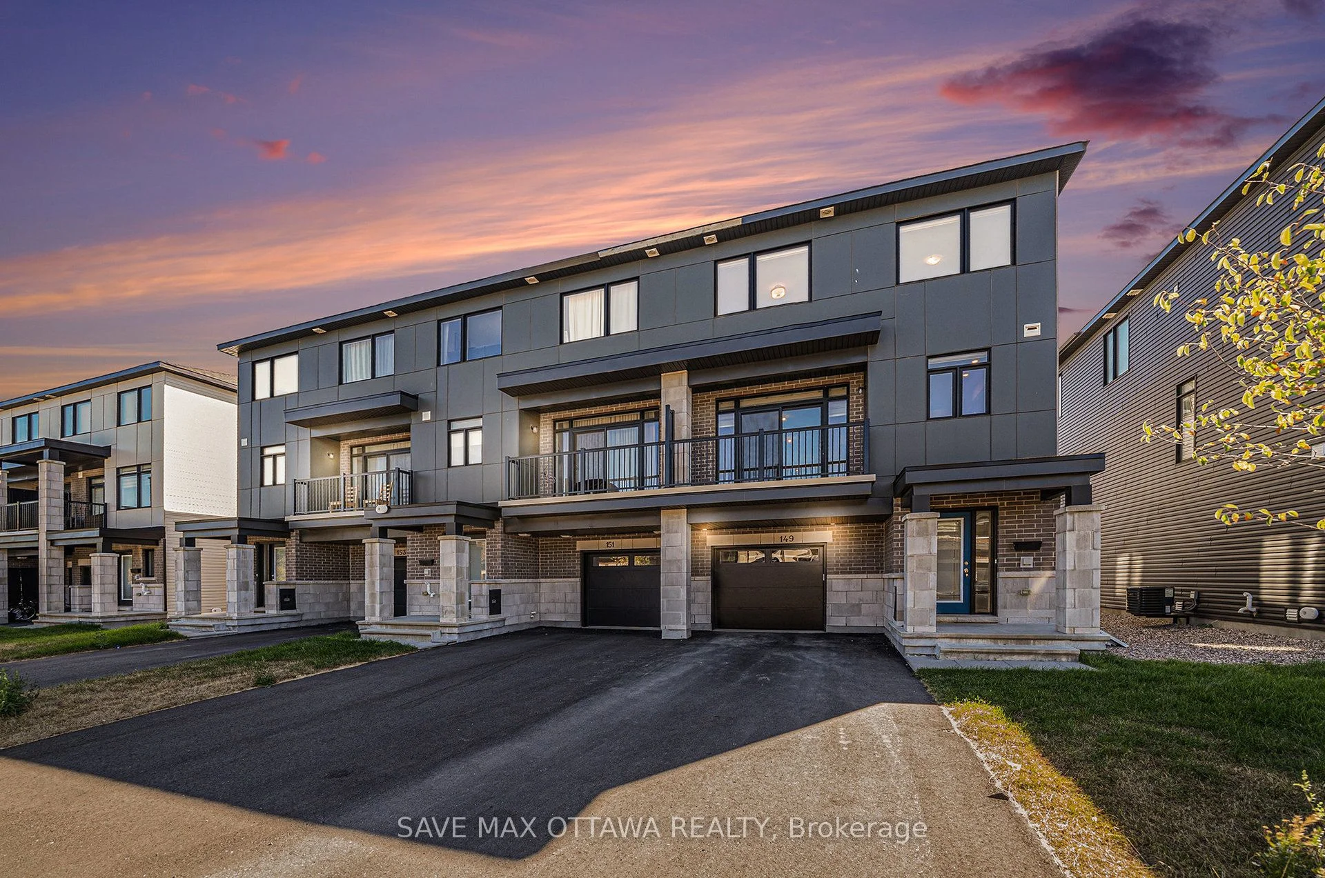 Att/Row/Townhouse in Leitrim