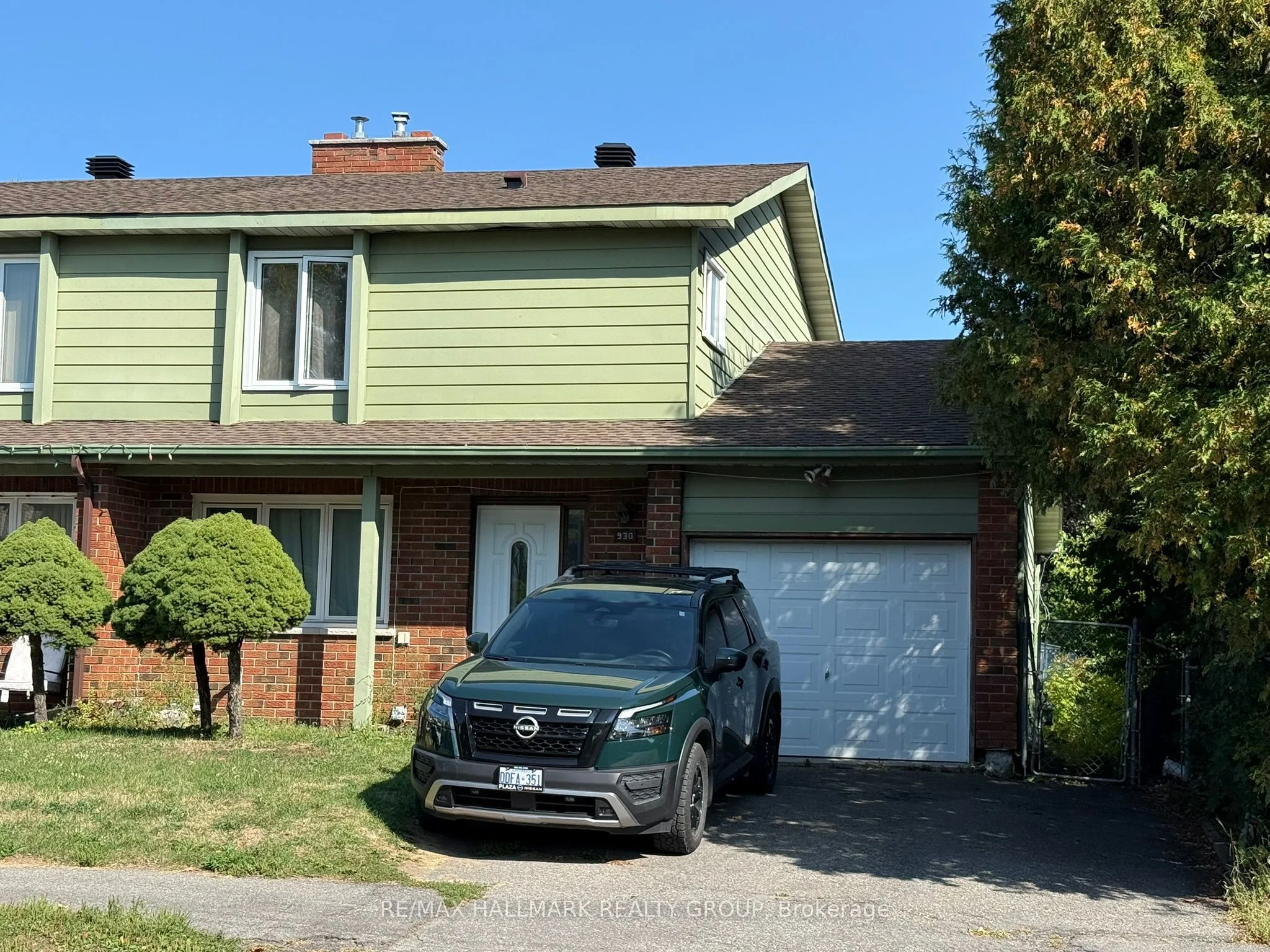 930 Cahill Drive W, Hunt Club - Windsor Park Village and Area, ON K1V 9B5
