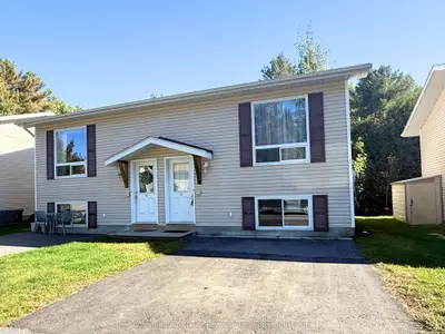 Semi-Detached Condo in Bracebridge