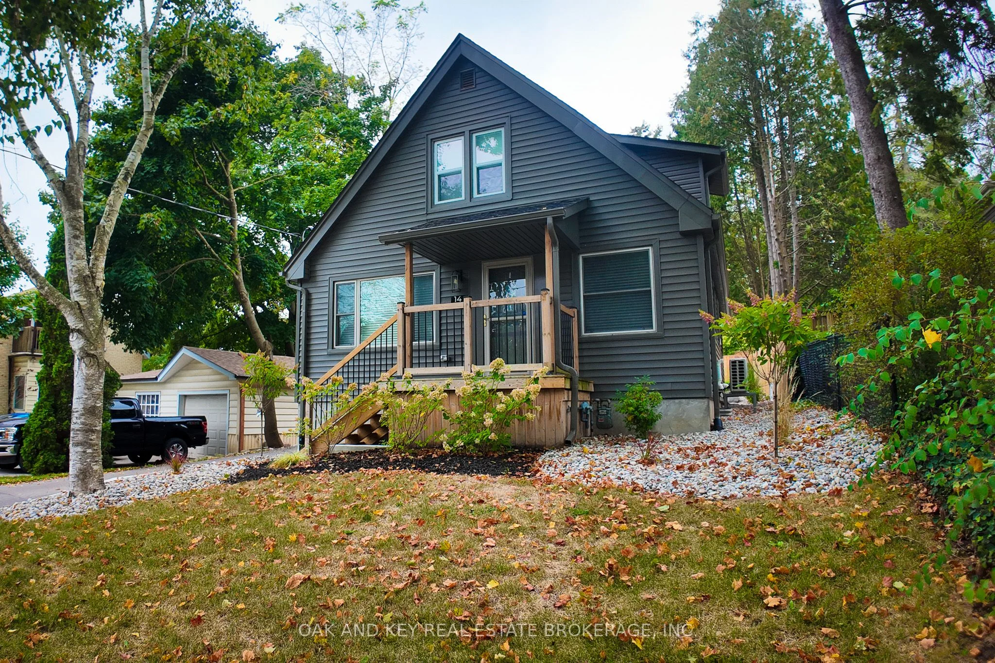 14 Britannia Avenue Lower, London North, On N6h 2h9