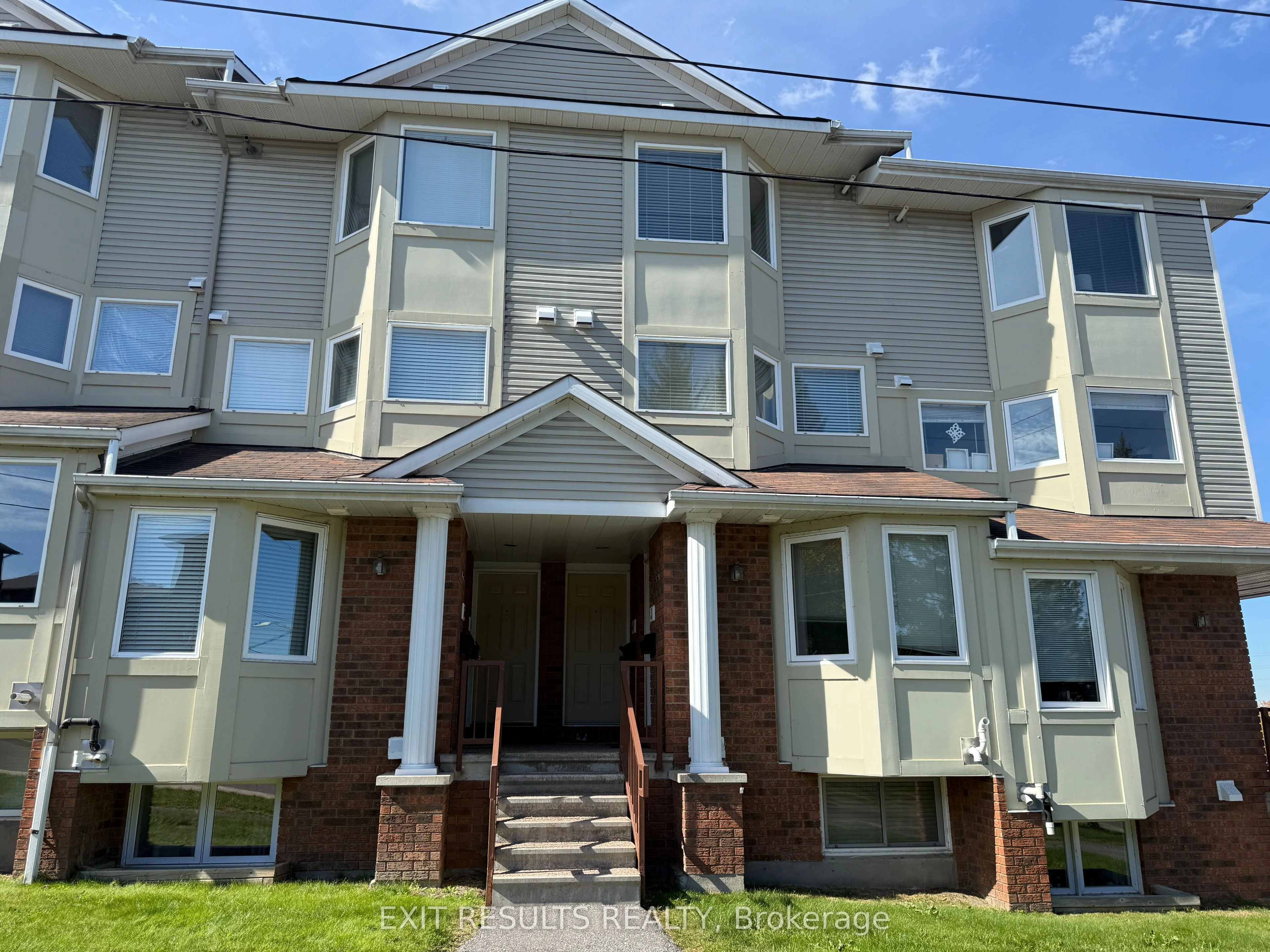 1400 WILDBERRY Court 4, Orleans - Convent Glen and Area, ON K1C 7K6