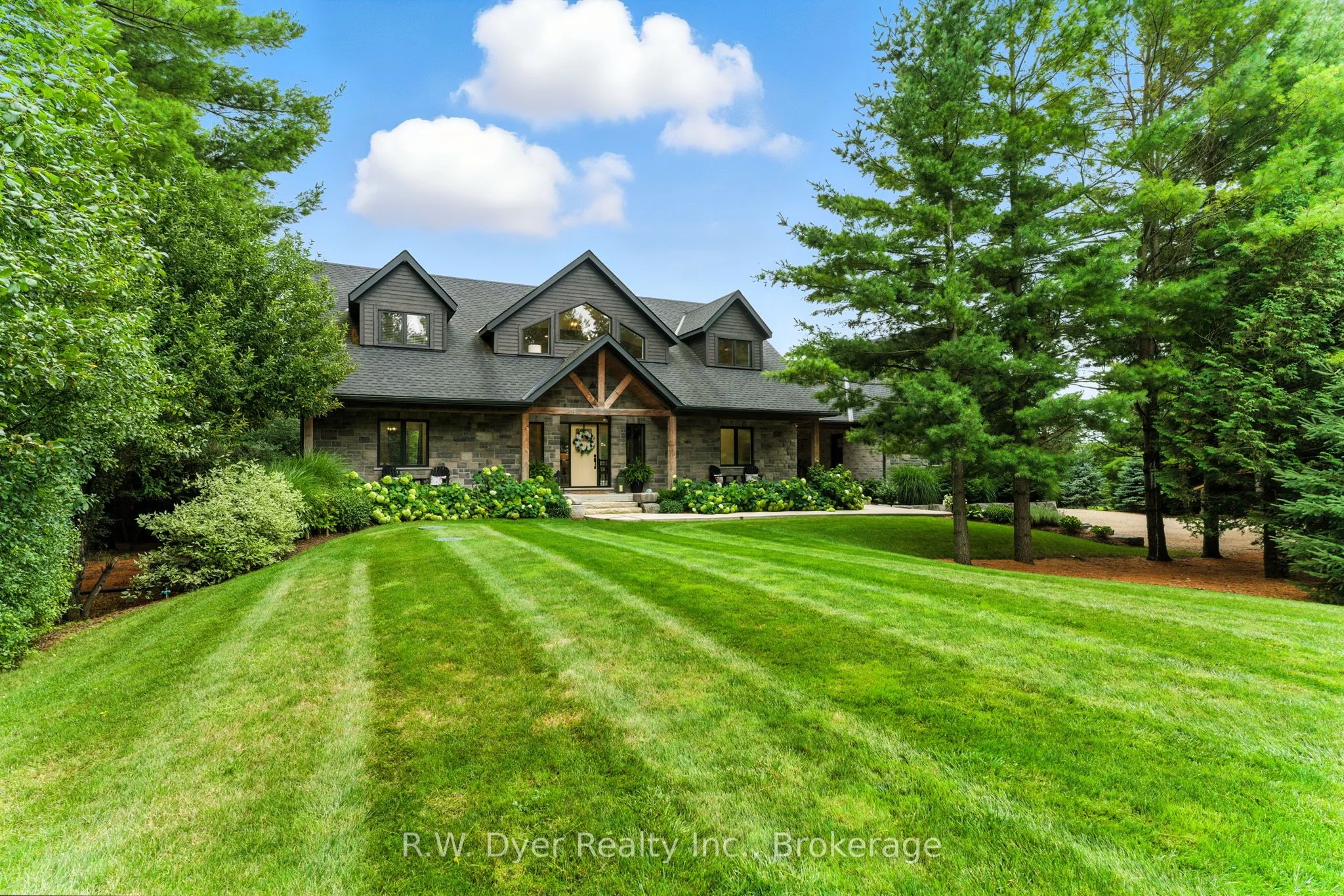 7381 Side Road 4 , Centre Wellington, ON N0B 1B0