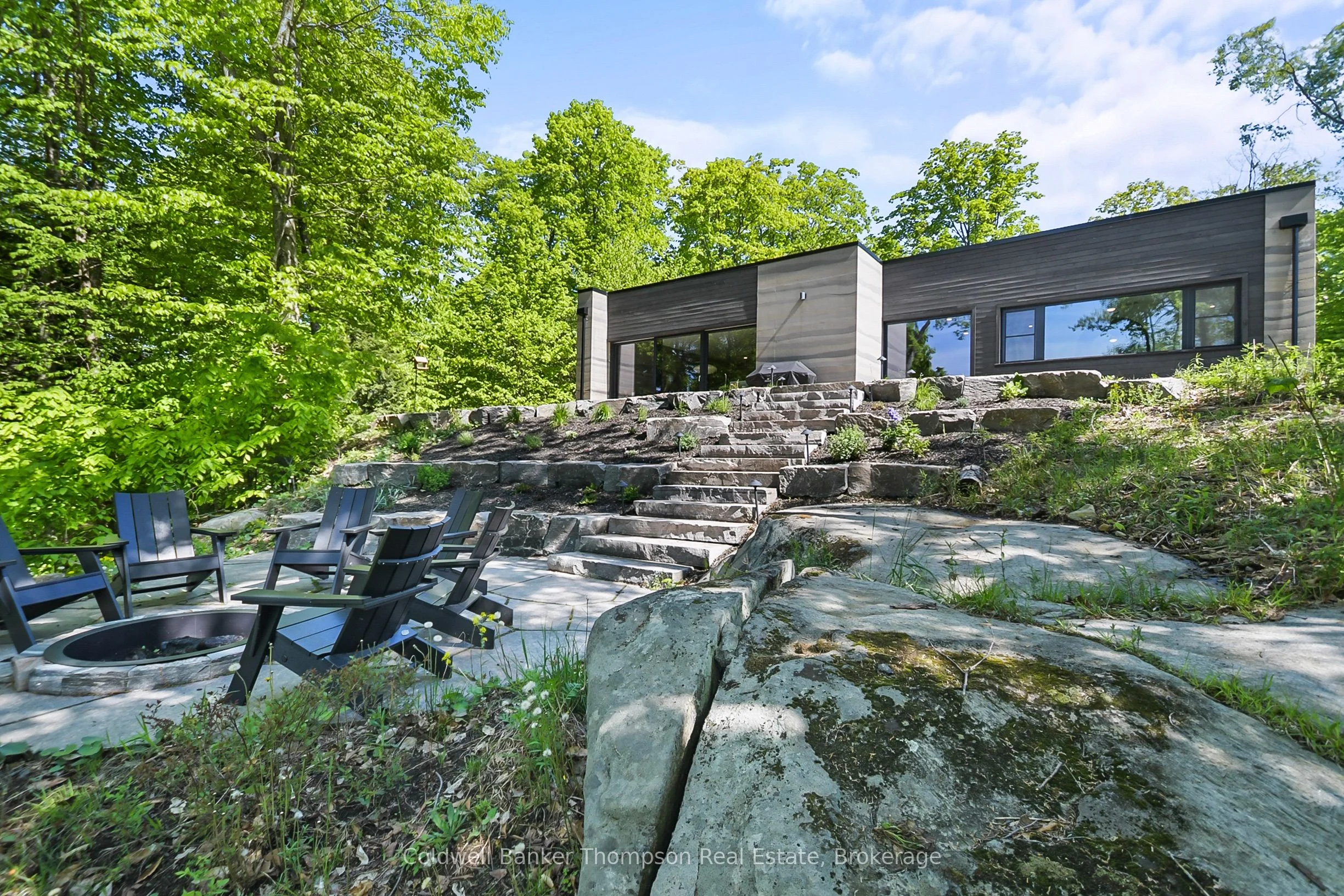 100 Gryffin Bluffs Lane 16, Huntsville, On P0b 1m0